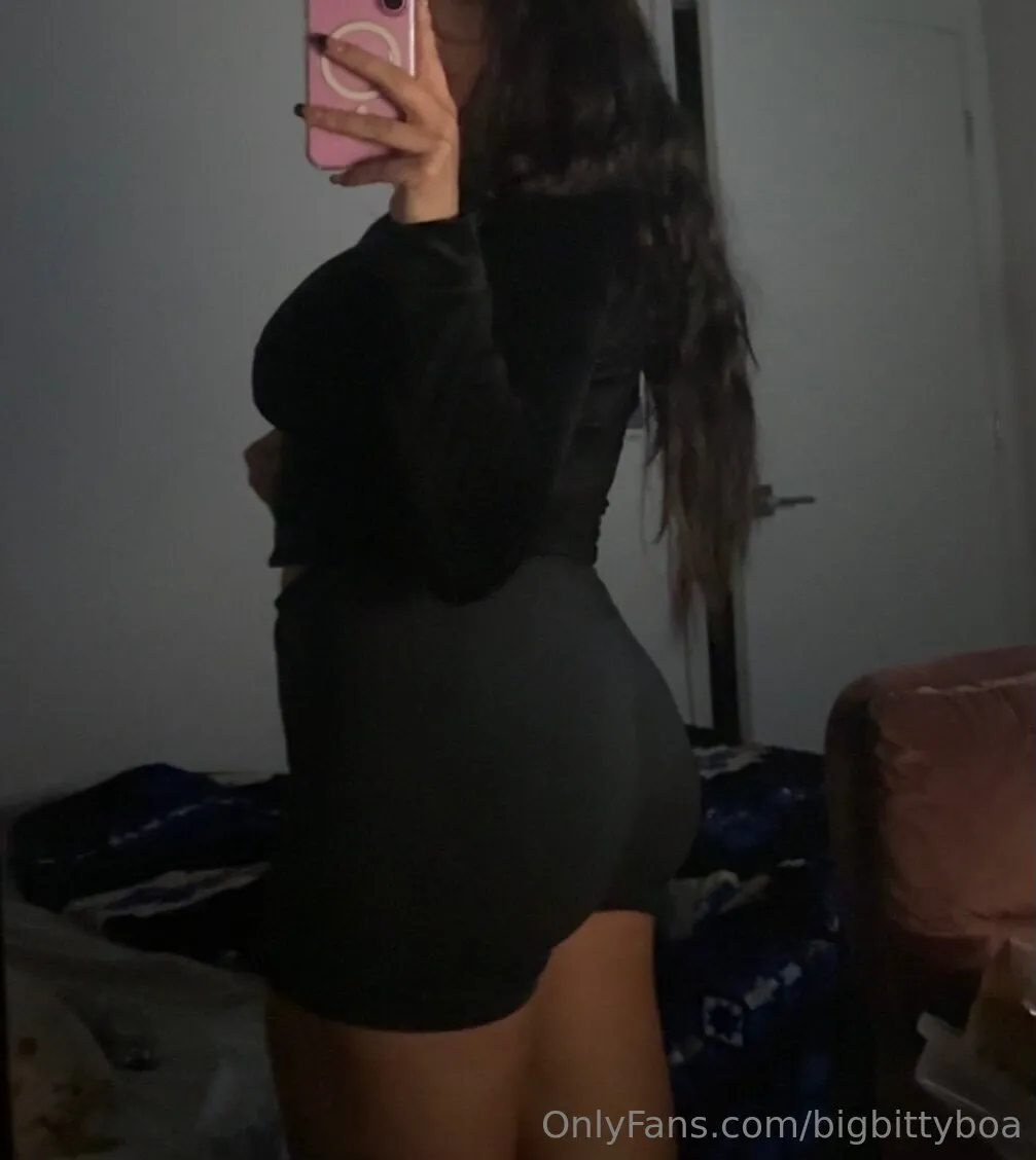 Boa 🐍💦 OnlyFans premium content 8 - bigbittyboa exclusive collection