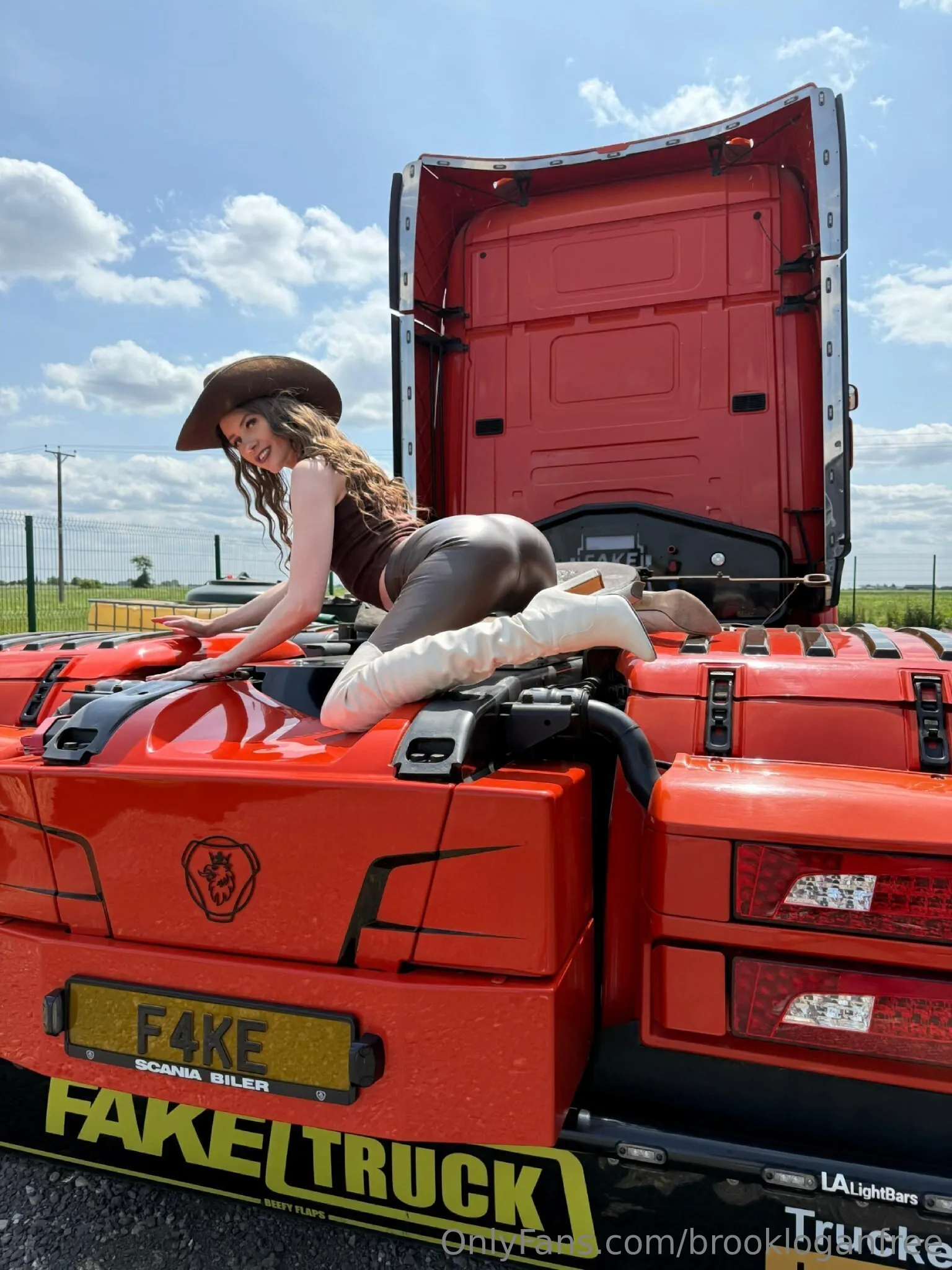 BROOK LOGAN FREE PAGE OnlyFans premium content 13 - brookloganfree exclusive collection