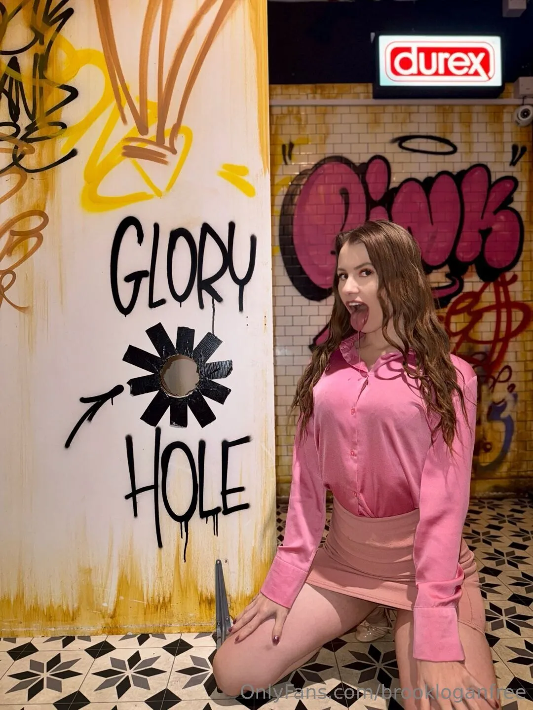 BROOK LOGAN FREE PAGE OnlyFans premium content 10 - brookloganfree exclusive collection