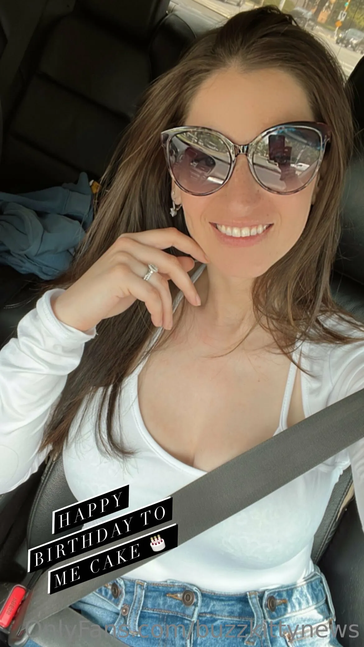 Jenny 🐝 OnlyFans premium content 17 - buzzkittynews exclusive collection