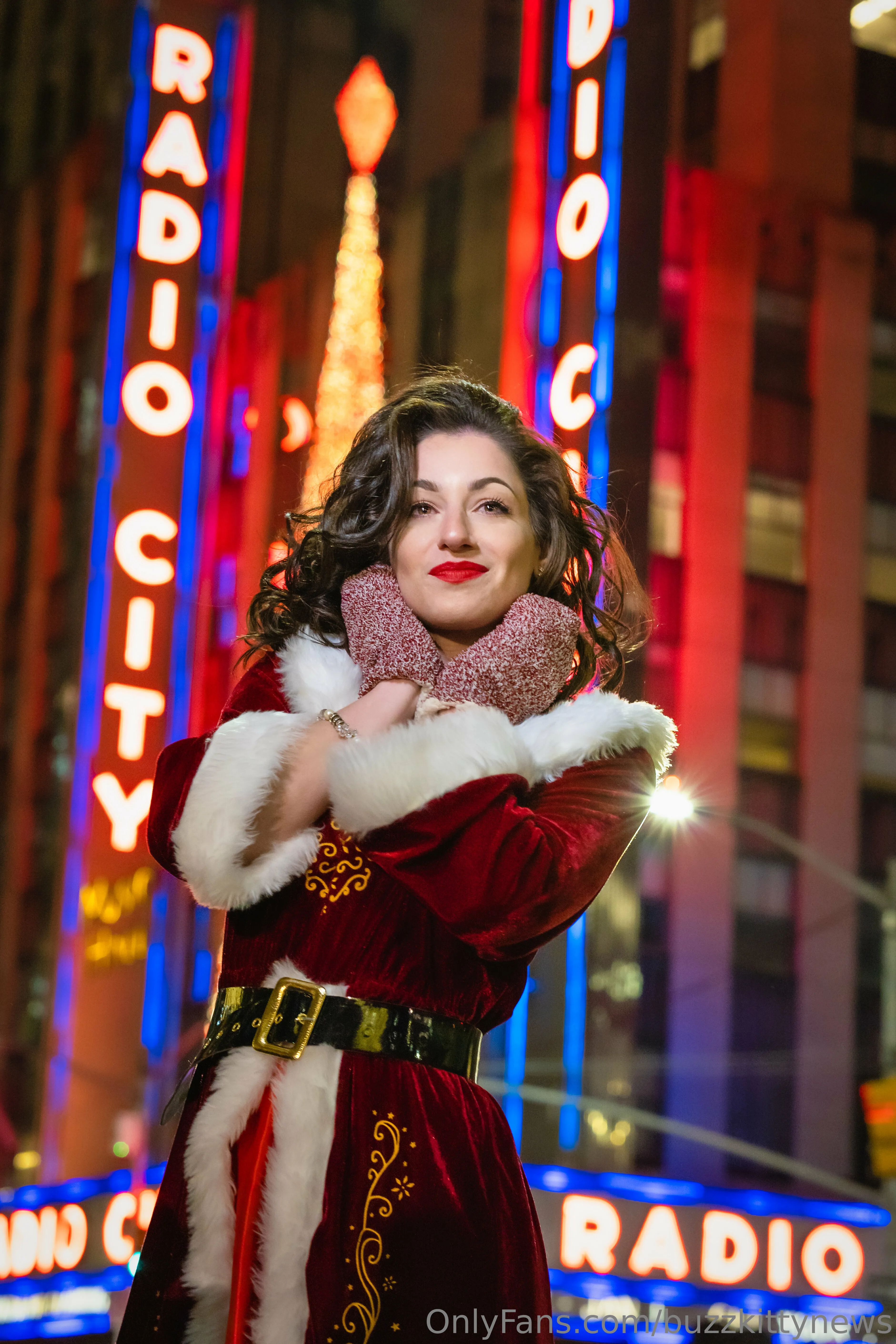 Jenny 🐝 OnlyFans premium content 6 - buzzkittynews exclusive collection