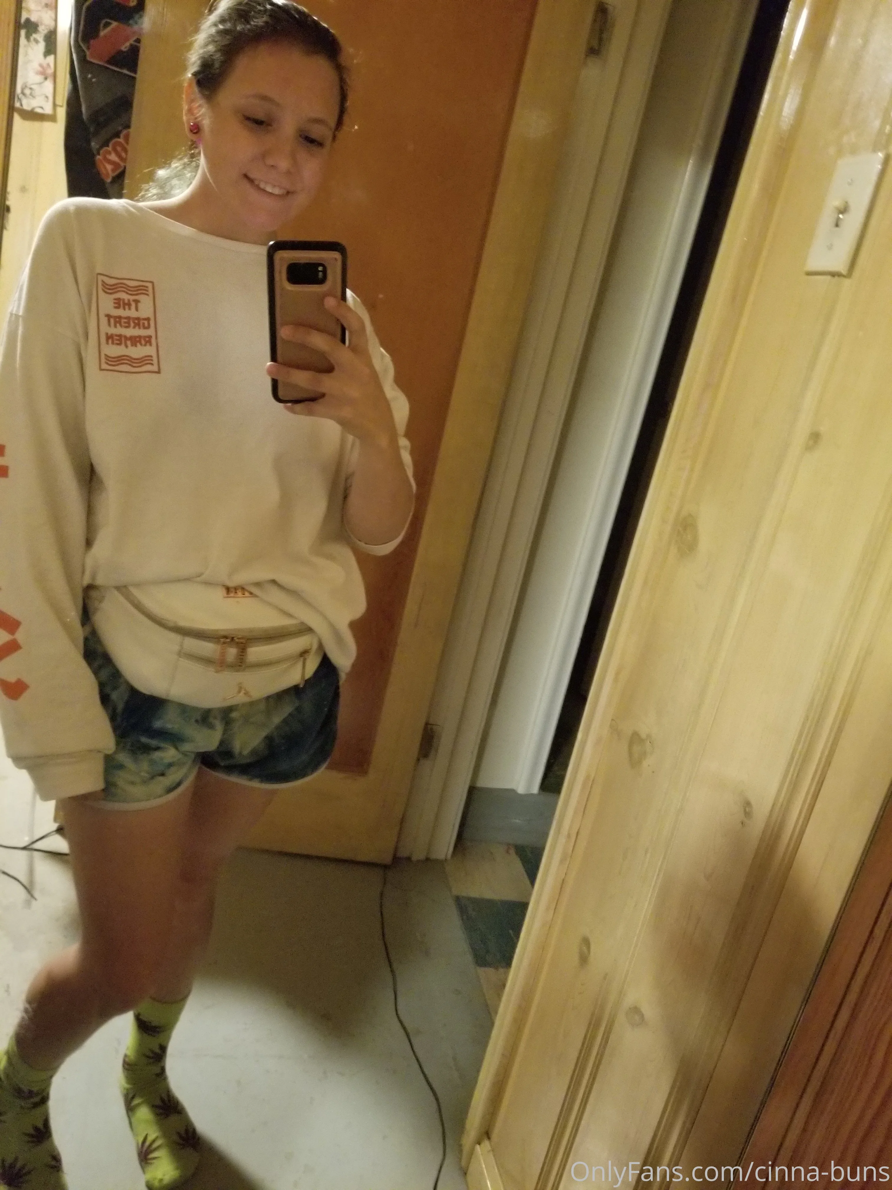 Cinna-buns OnlyFans premium content 64 - cinna-buns exclusive collection