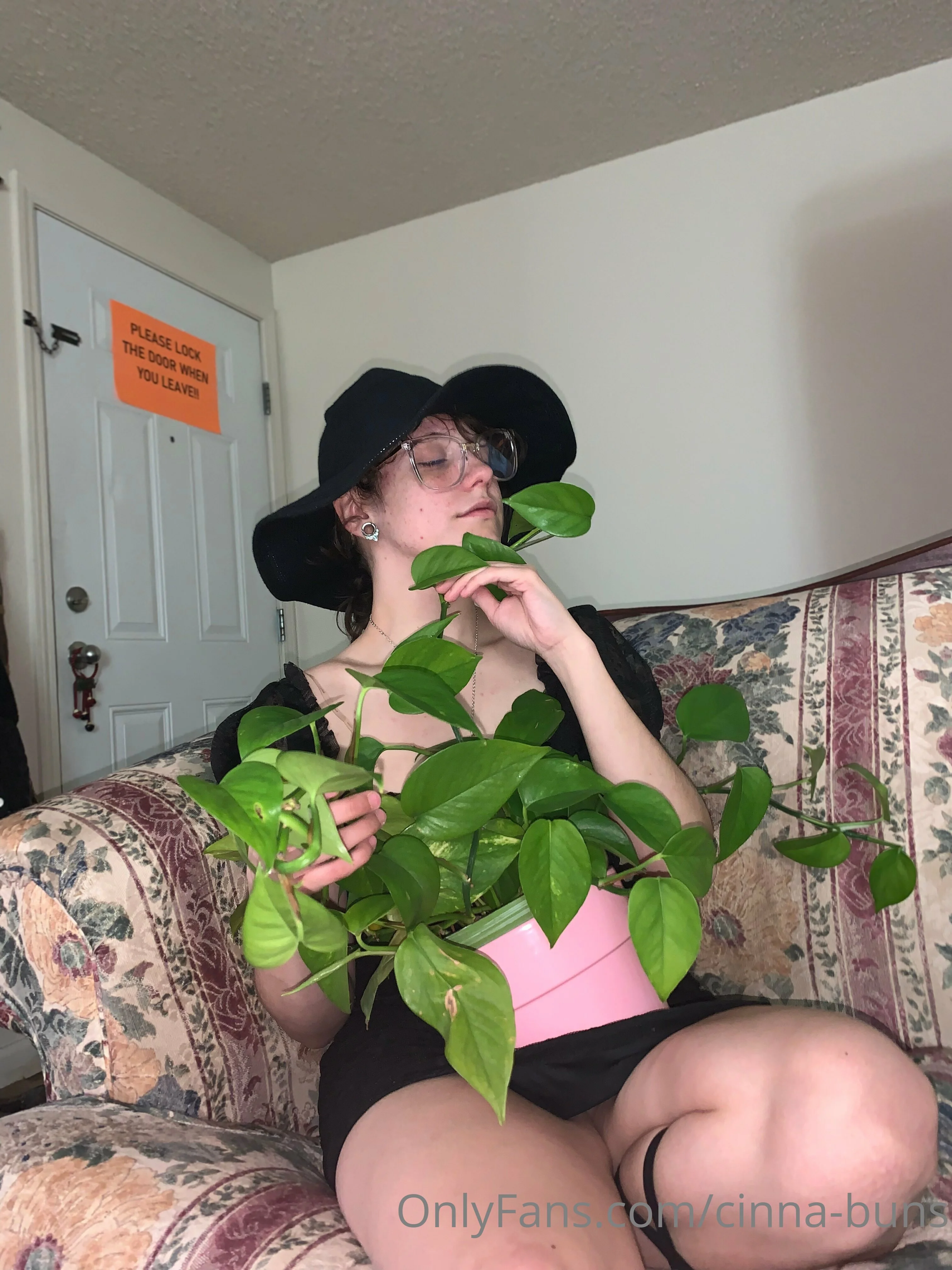 Cinna-buns OnlyFans premium content 26 - cinna-buns exclusive collection