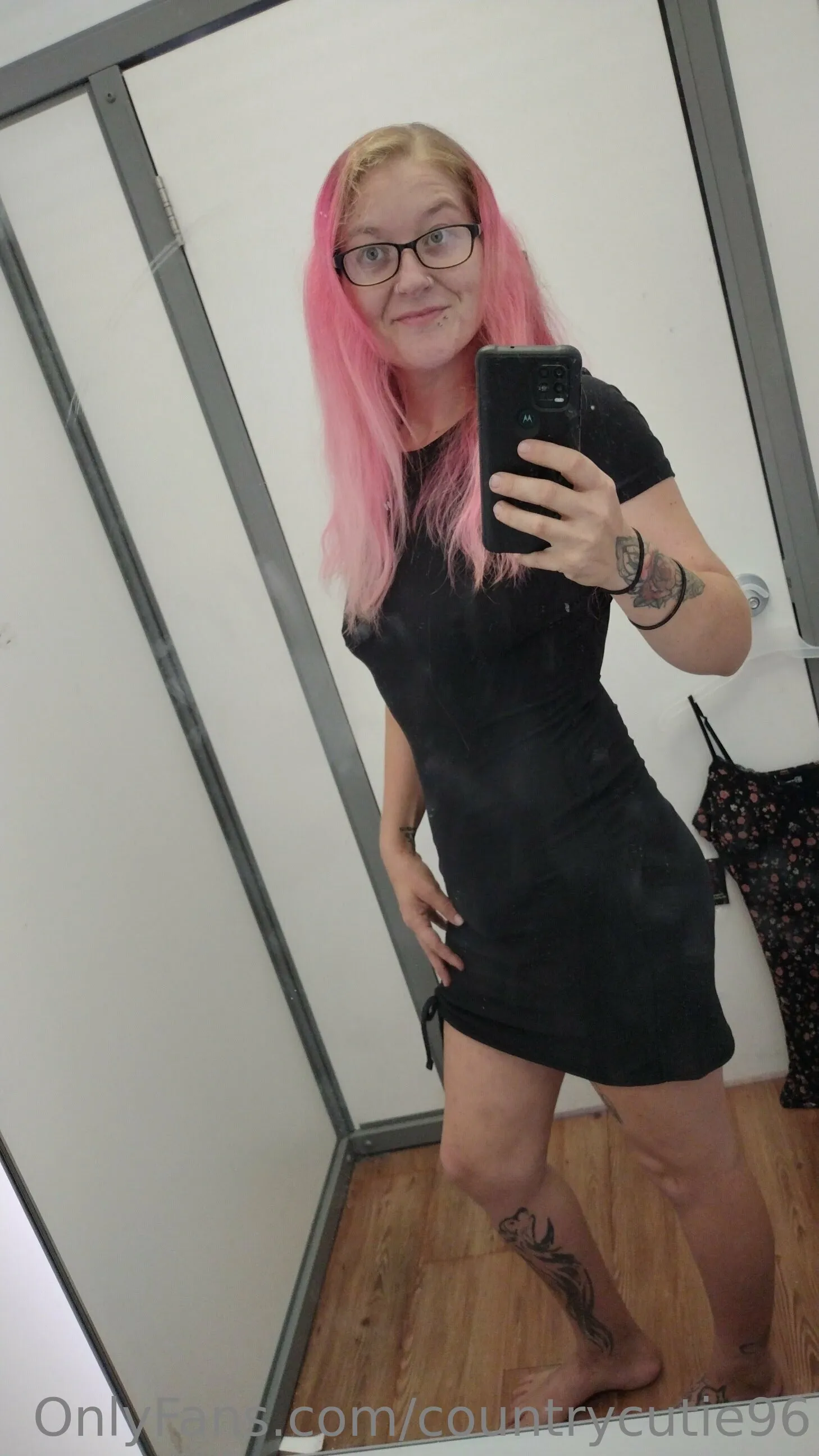 Pinkie OnlyFans premium content 1 - countrycutie96 exclusive collection