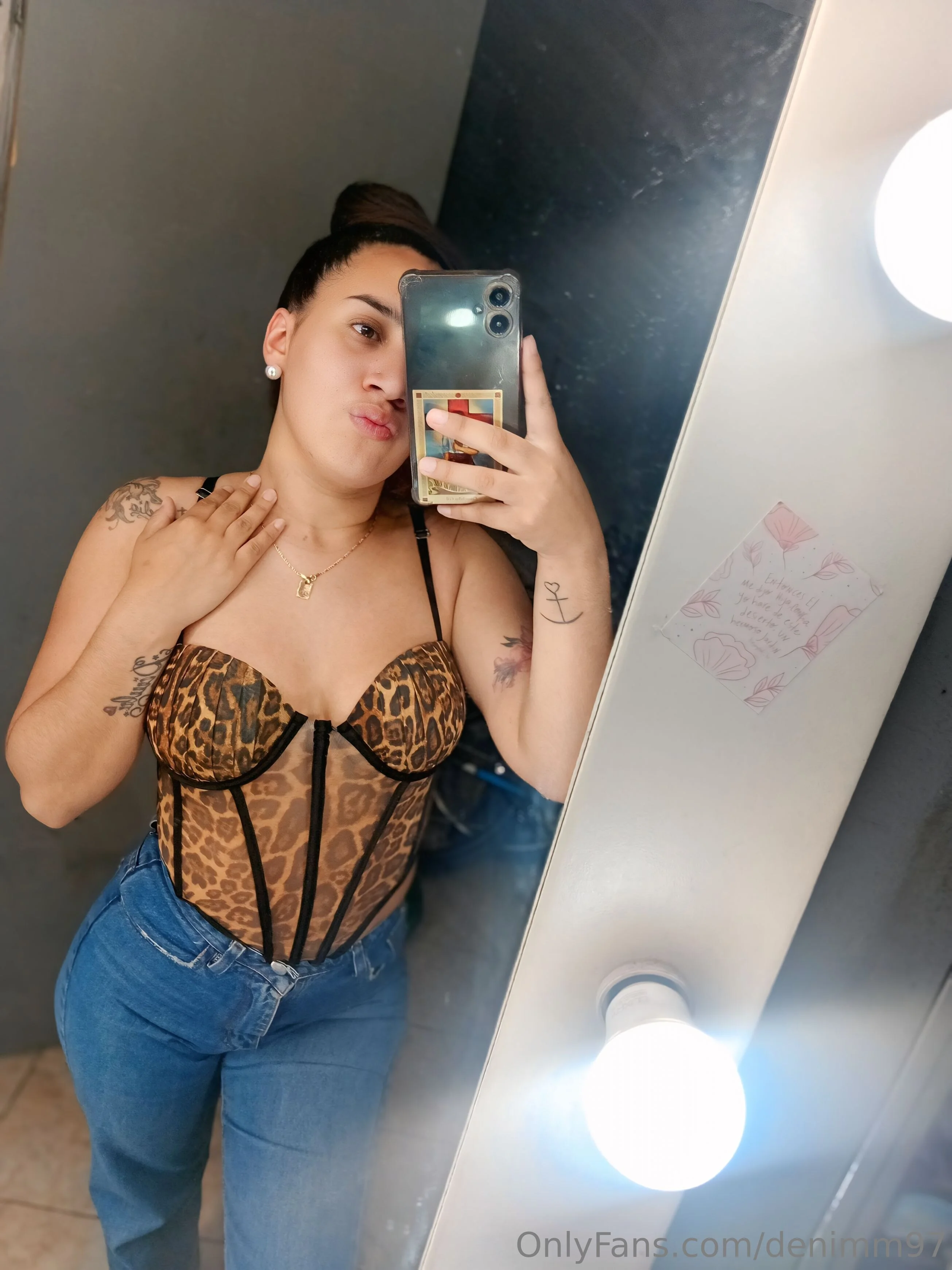 Mia brunnette - La reyna de lo prohibido OnlyFans premium content 10 - denimm97 exclusive collection