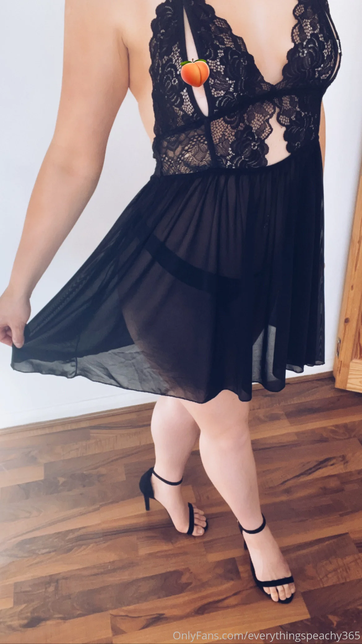 Everything’s Peachy 🍑 OnlyFans premium content 5 - everythingspeachy365 exclusive collection