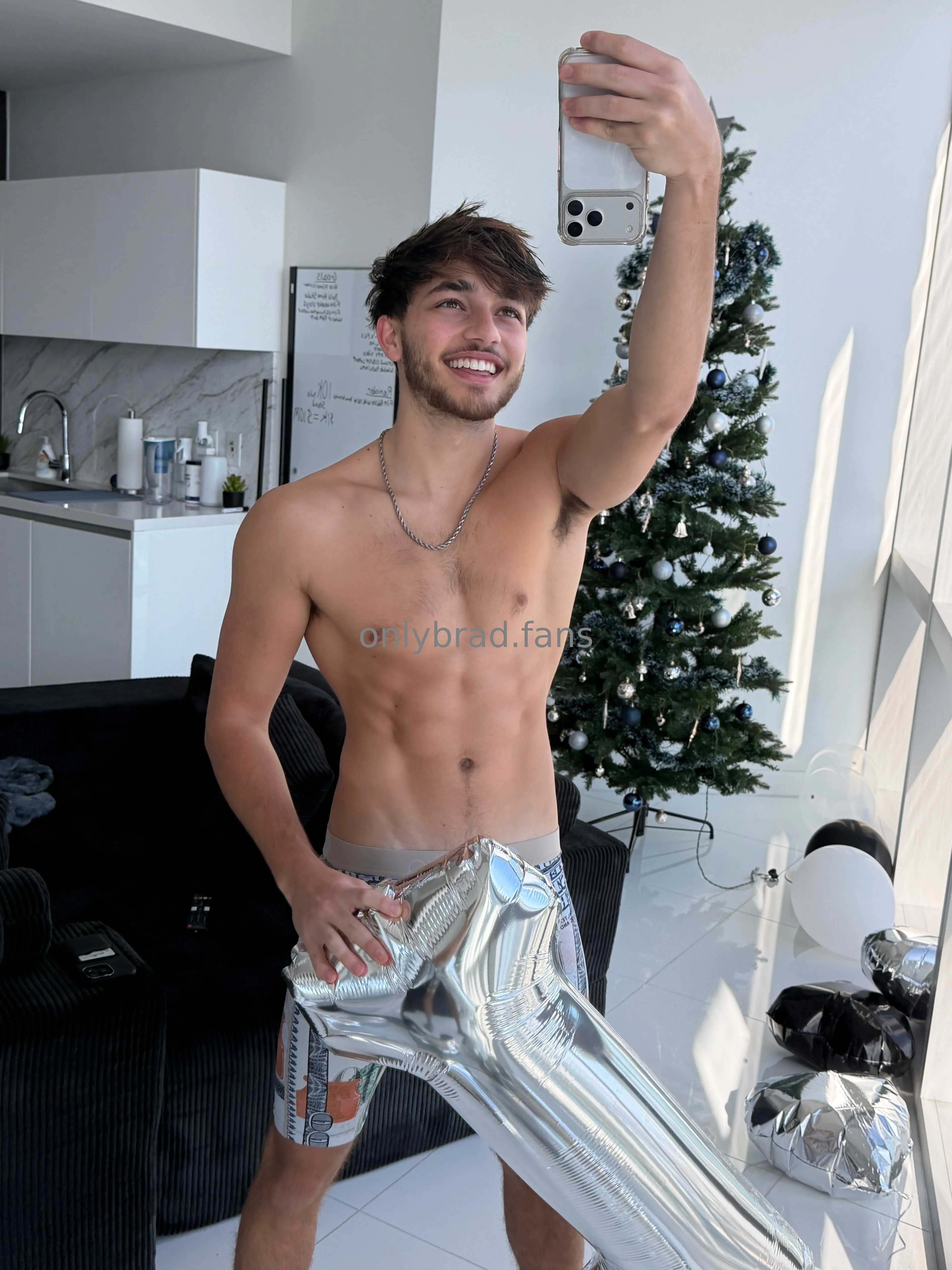 Brad OnlyFans premium content 20 - flowasthetao exclusive collection