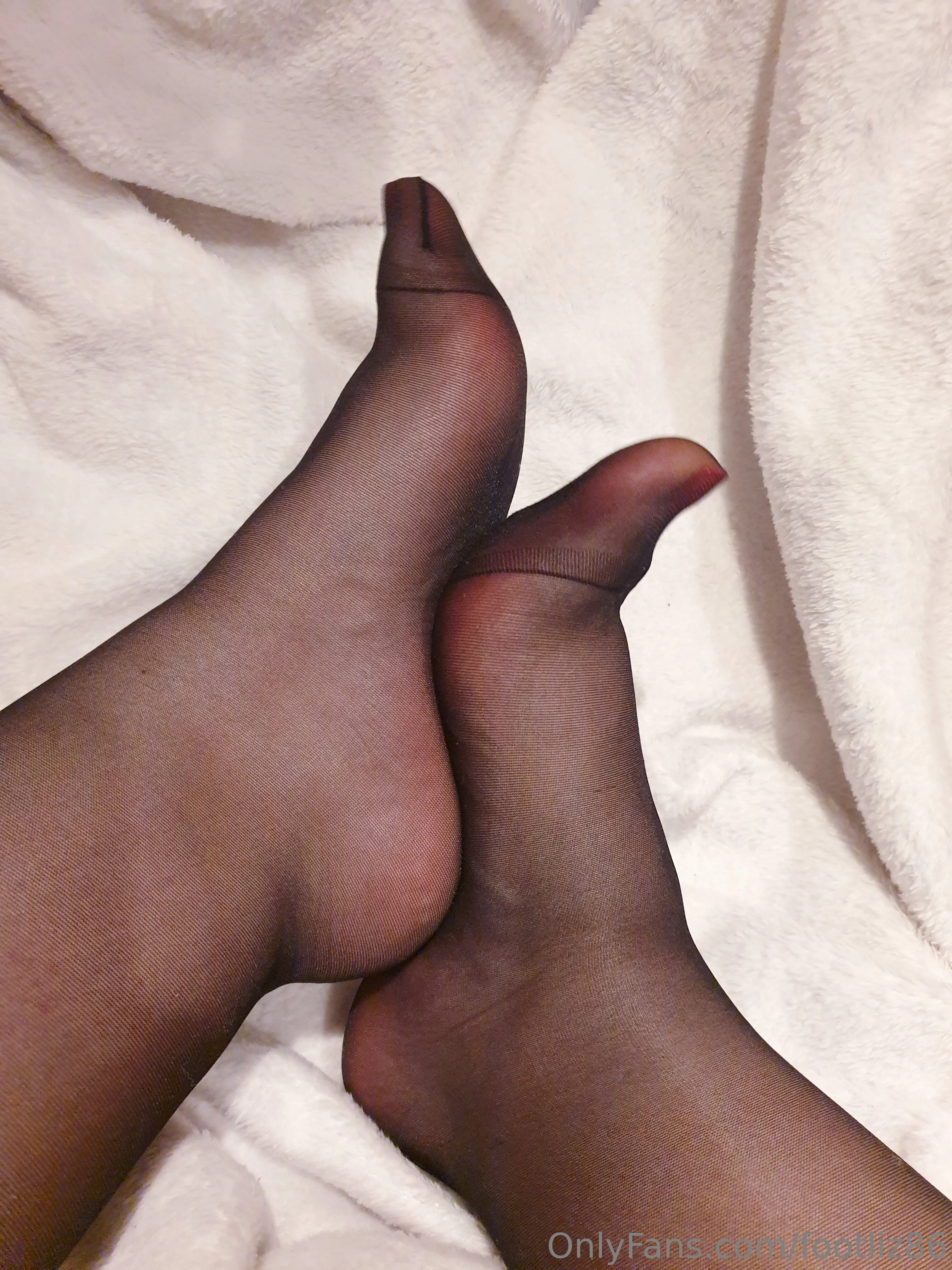 FootLiz86 OnlyFans premium content 28 - footliz86 exclusive collection