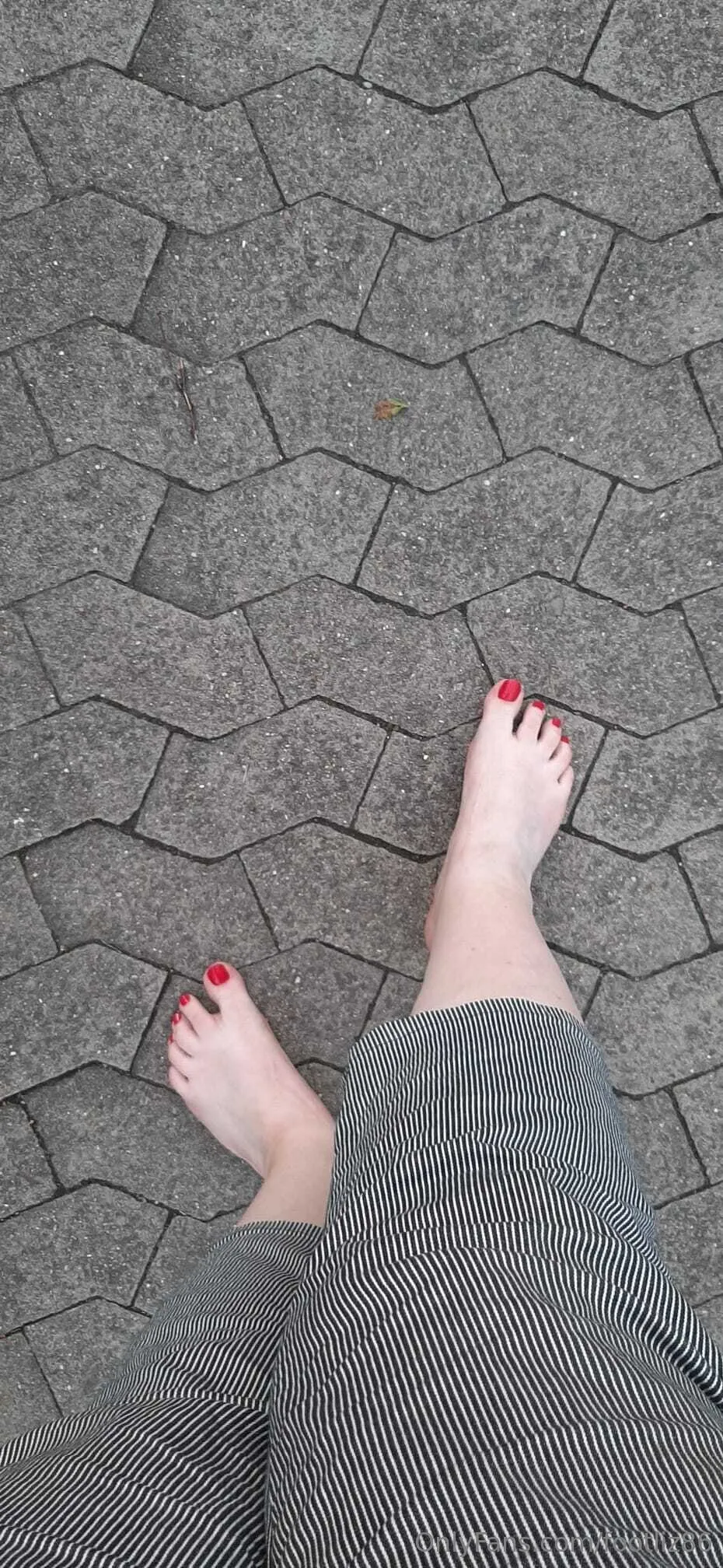 FootLiz86 OnlyFans premium content 13 - footliz86 exclusive collection