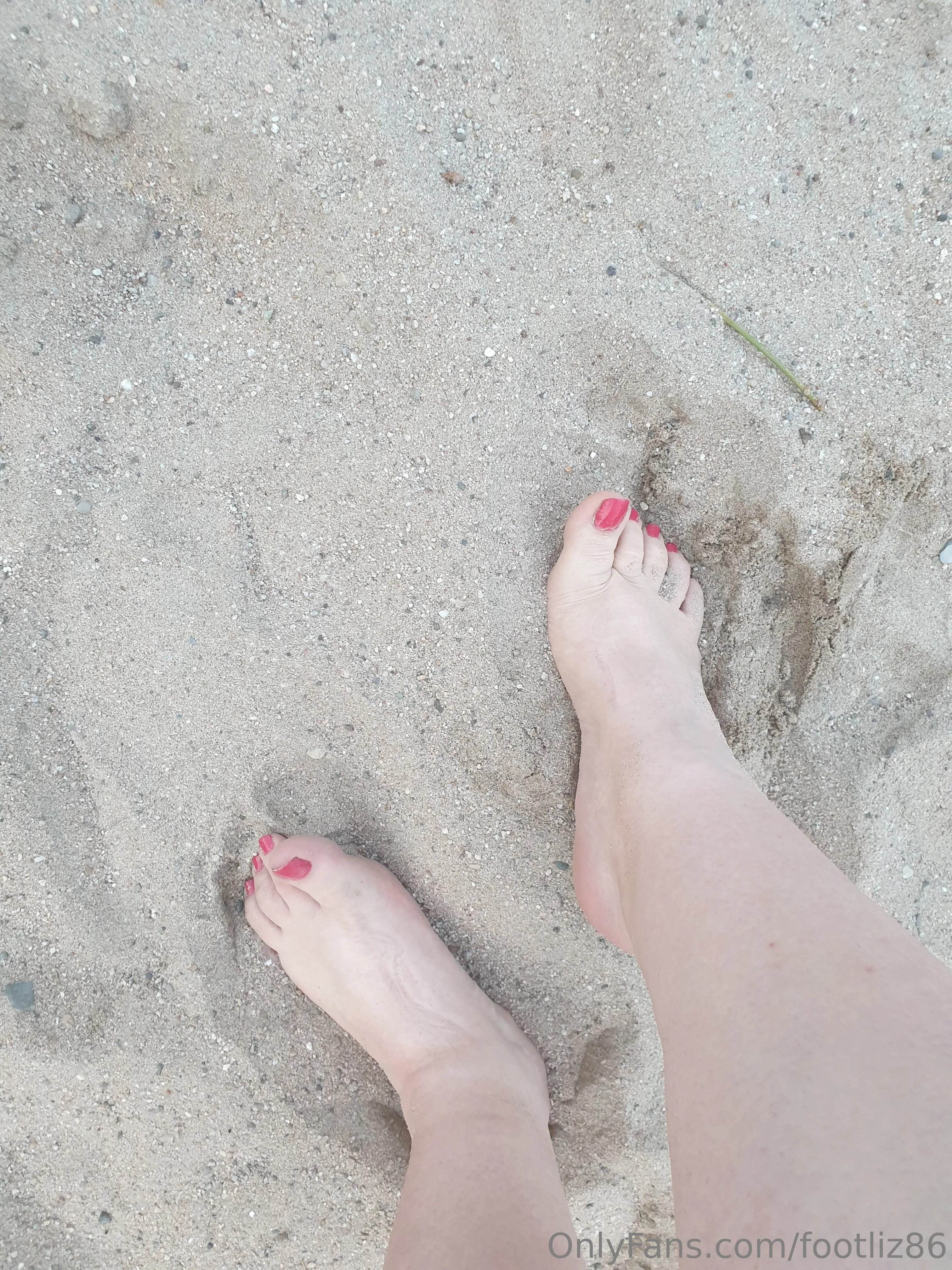 FootLiz86 OnlyFans premium content 11 - footliz86 exclusive collection