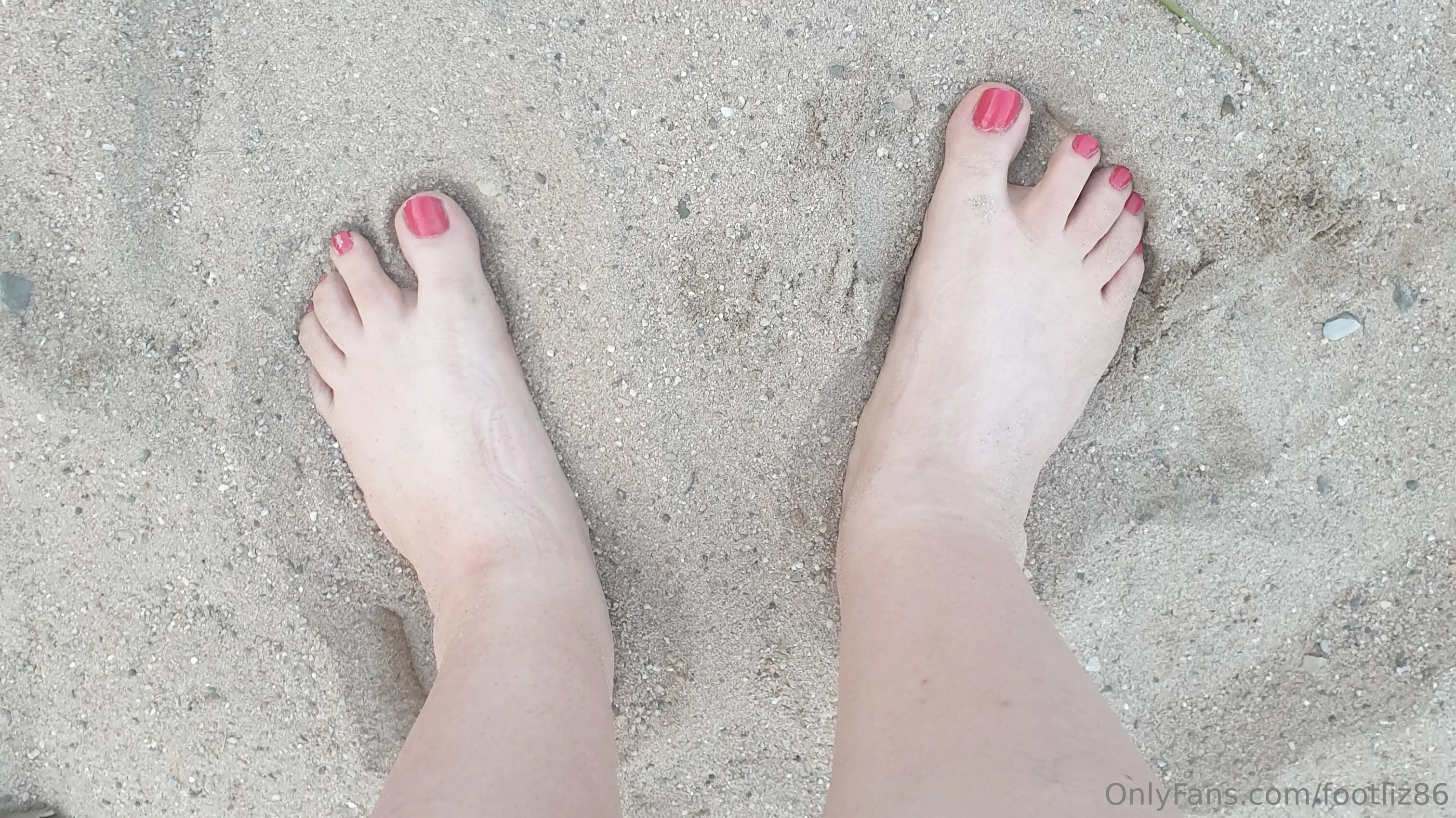 FootLiz86 OnlyFans premium content 10 - footliz86 exclusive collection