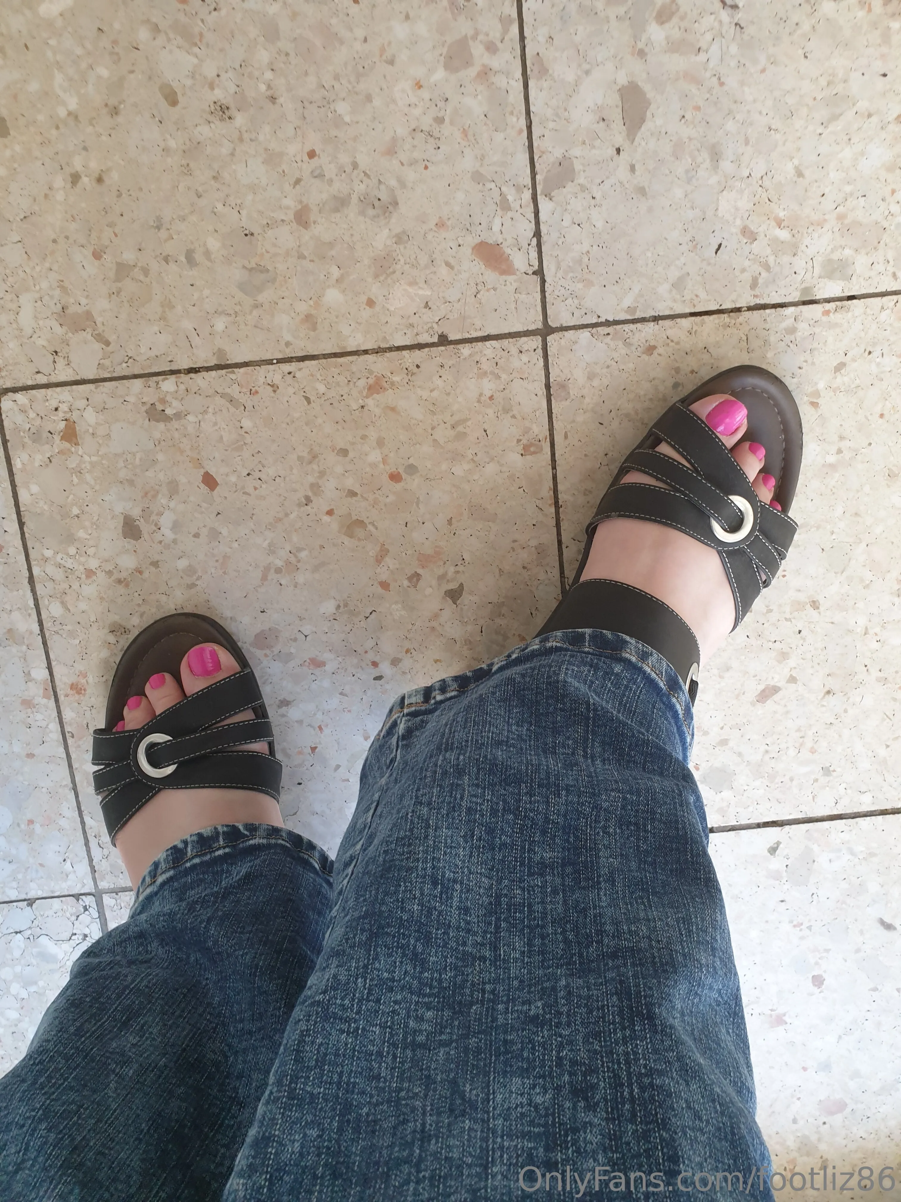 FootLiz86 OnlyFans premium content 1 - footliz86 exclusive collection