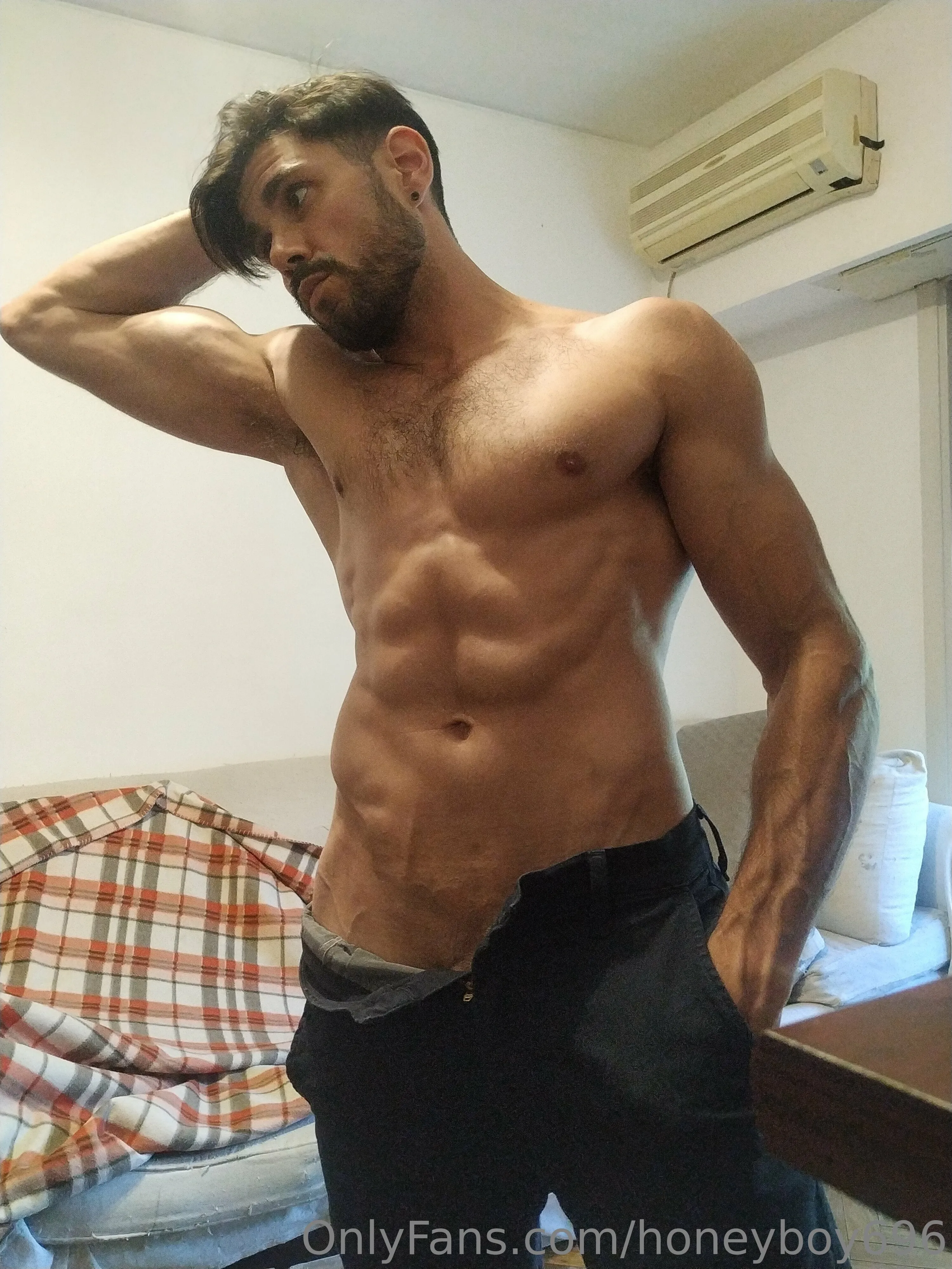 Milos OnlyFans premium content 1 - honeyboy696 exclusive collection