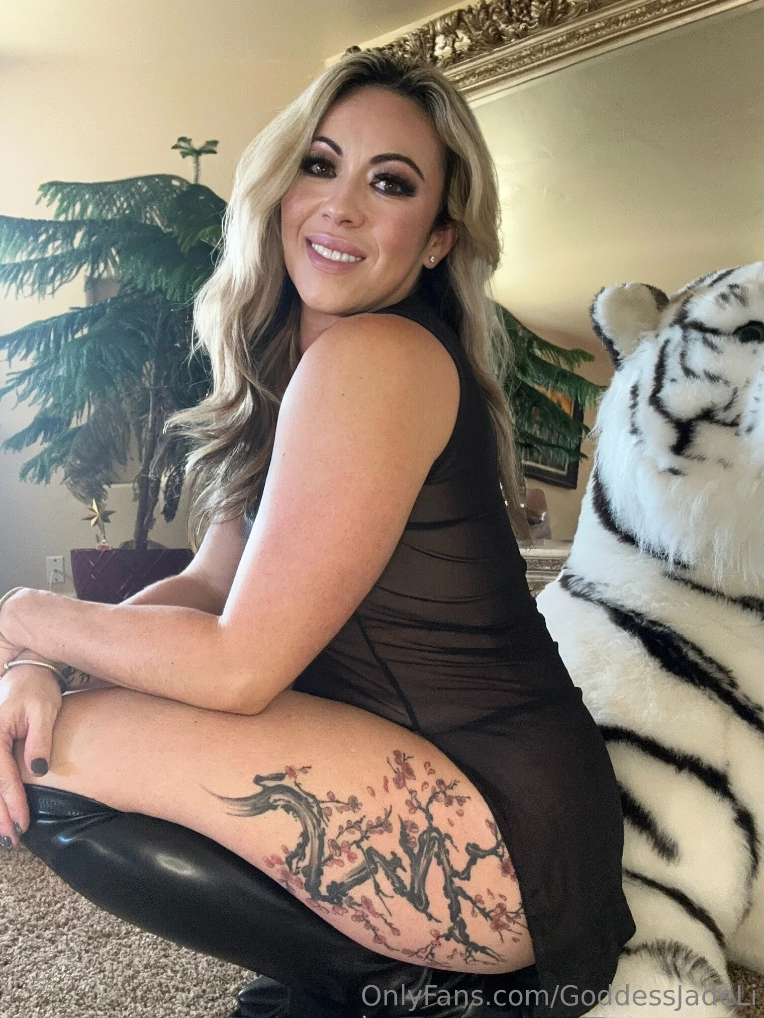 Jade Li OnlyFans premium content 11 - hotwifejadelifree exclusive collection