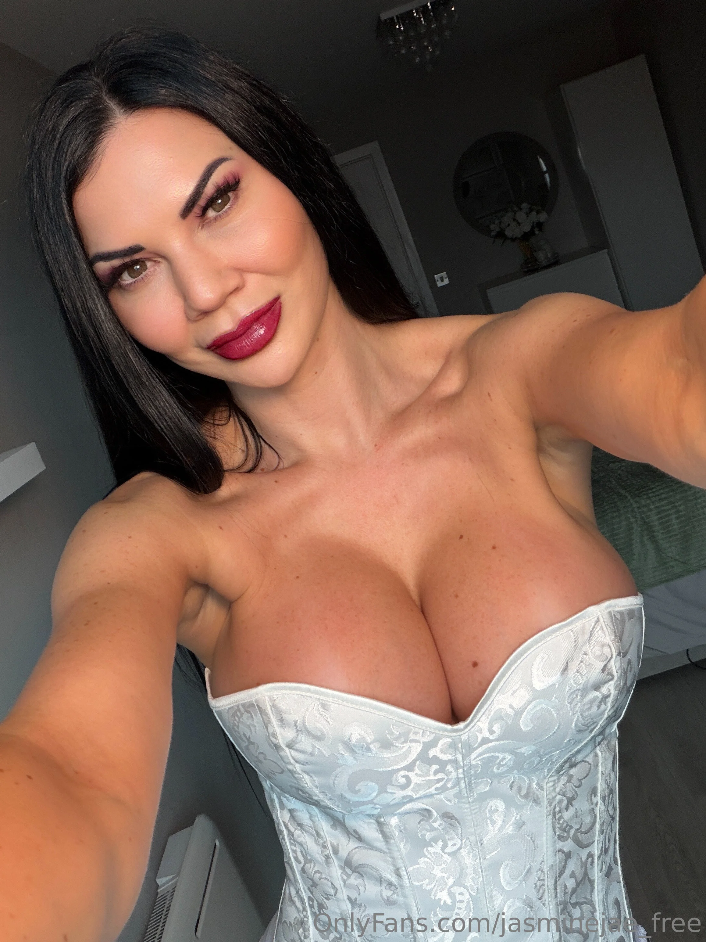 Jasmine Jae (Free Page) OnlyFans premium content 9 - jasminejae_free exclusive collection