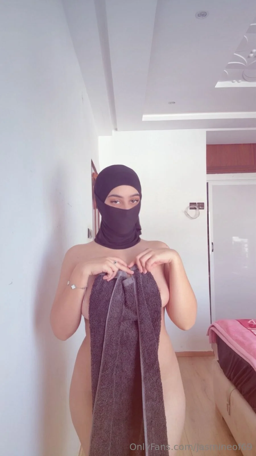 Jasmine🧕 OnlyFans premium content 2 - jasmineof69 exclusive collection