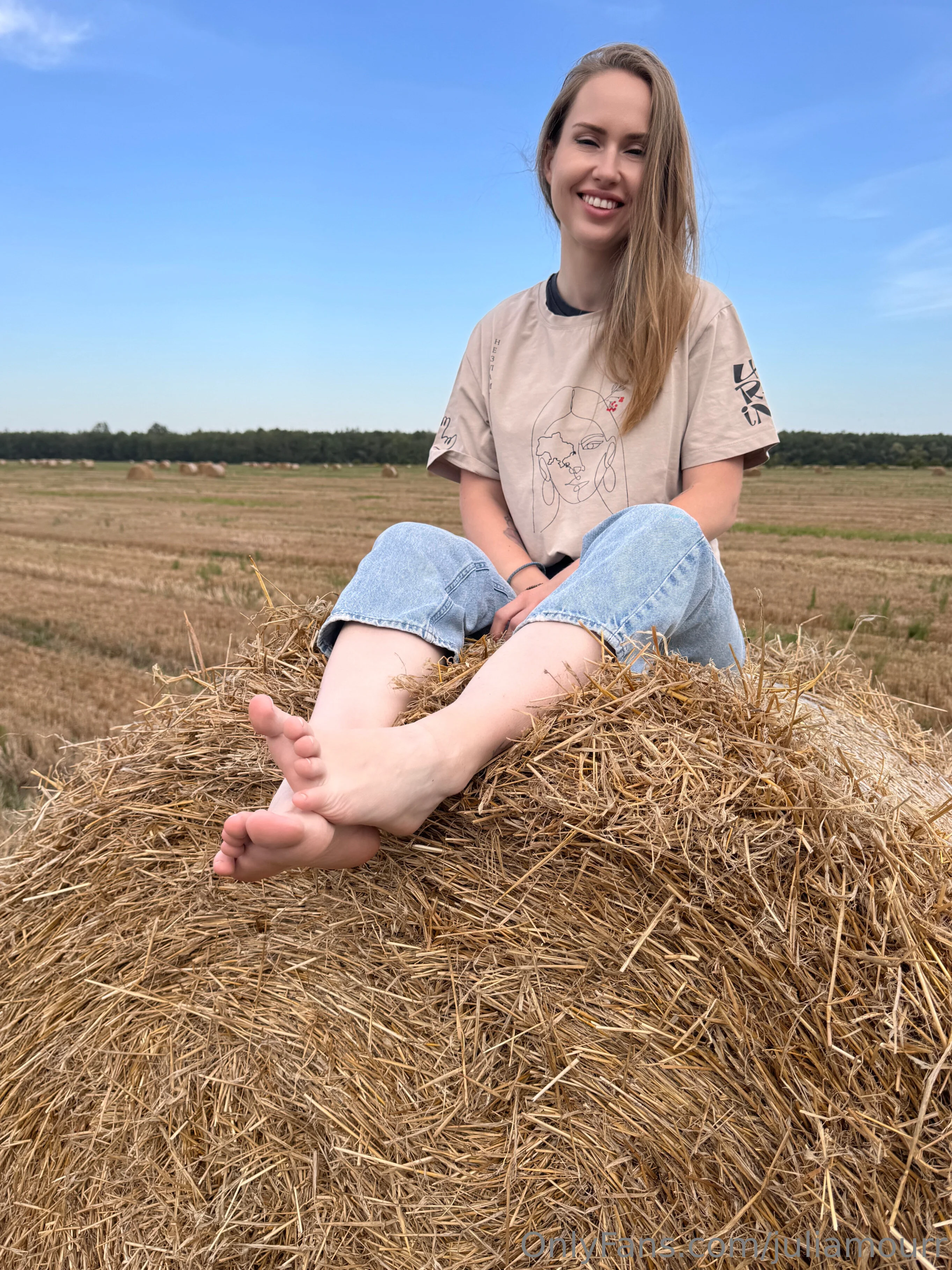 Juli 🦋 Amour OnlyFans premium content 20 - juliamourr exclusive collection