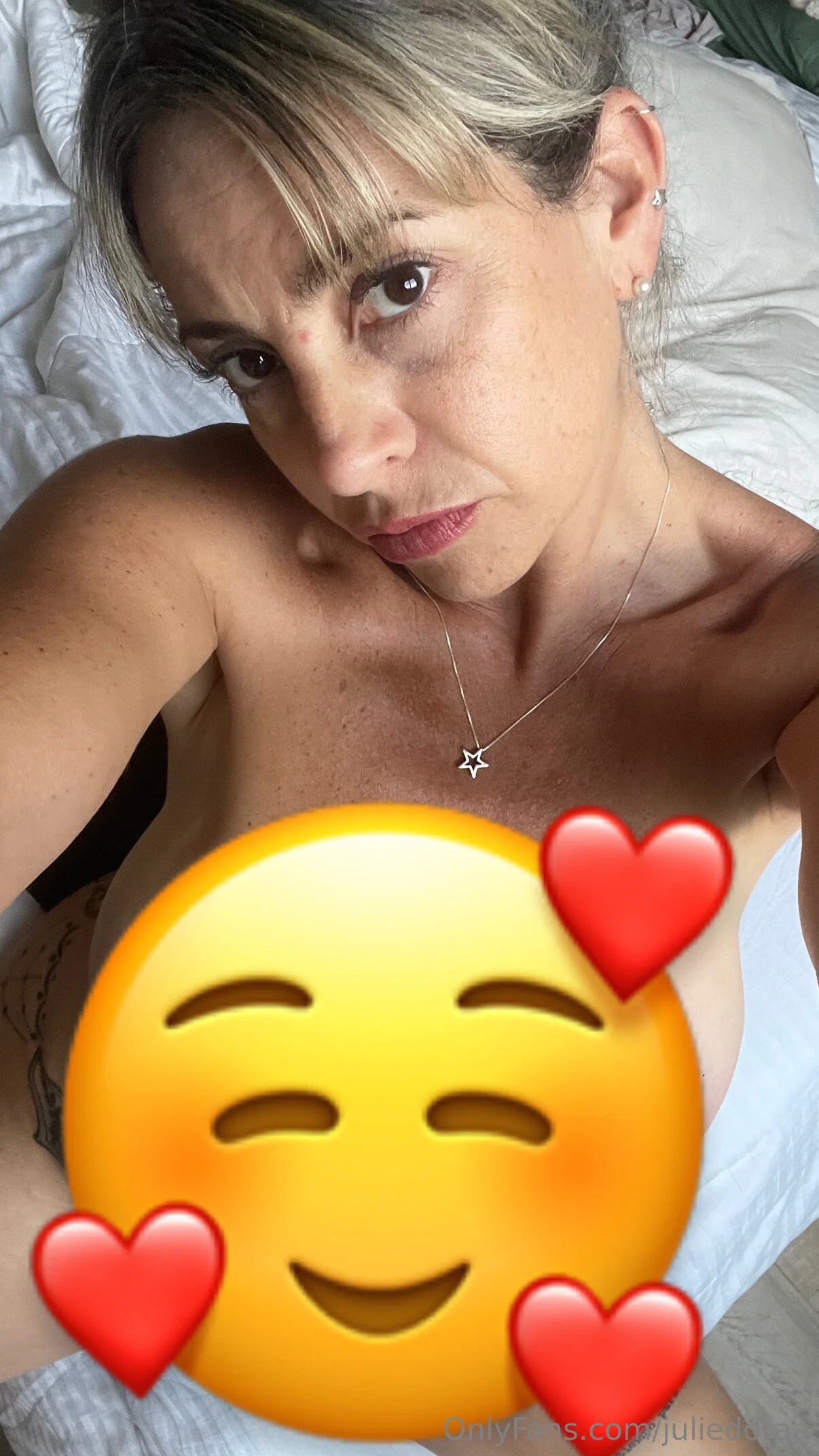 Julie 🍒 OnlyFans premium content 6 - juliedoraa exclusive collection