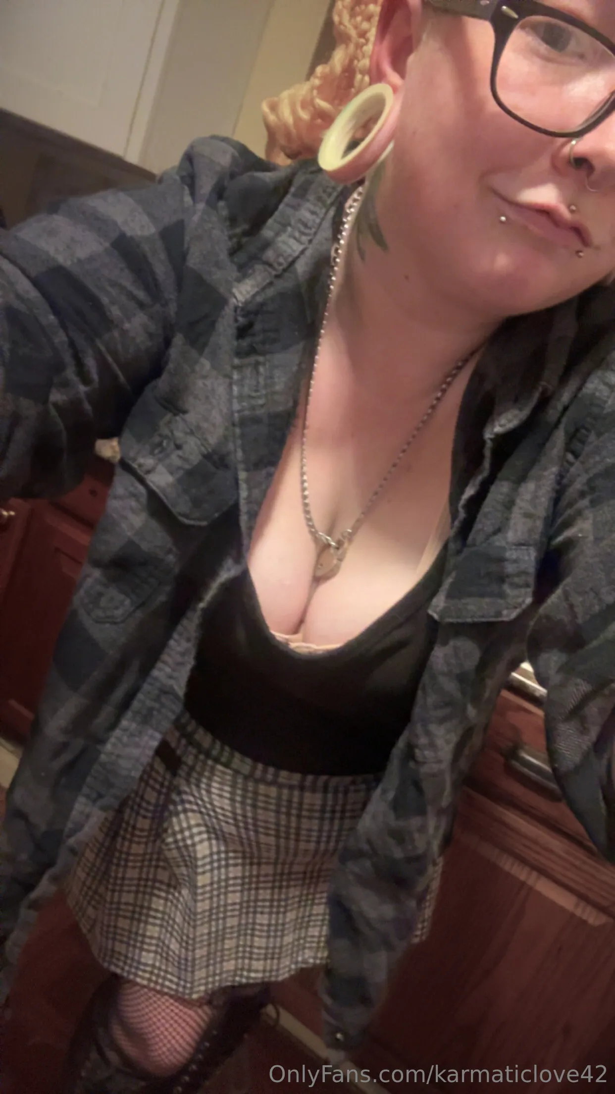 Karmatic Love OnlyFans premium content 9 - karmaticlove42 exclusive collection