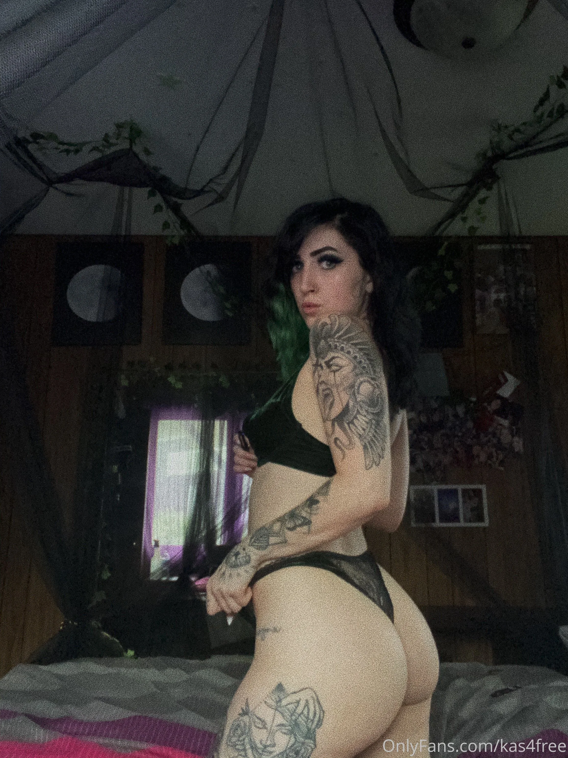 kasshole💜 OnlyFans premium content 24 - kas4free exclusive collection