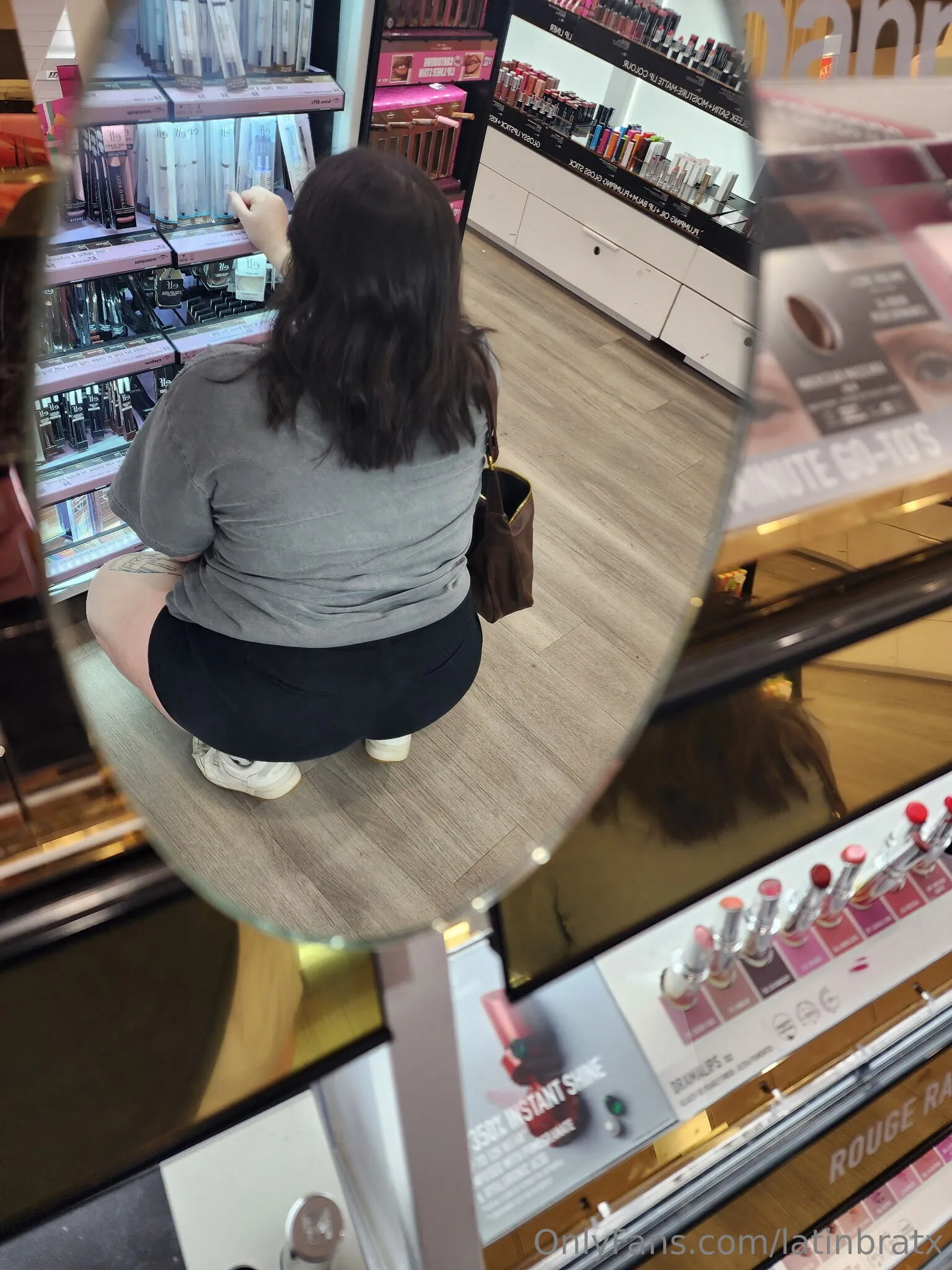 Lola Fiera OnlyFans premium content 1 - latinbratx exclusive collection