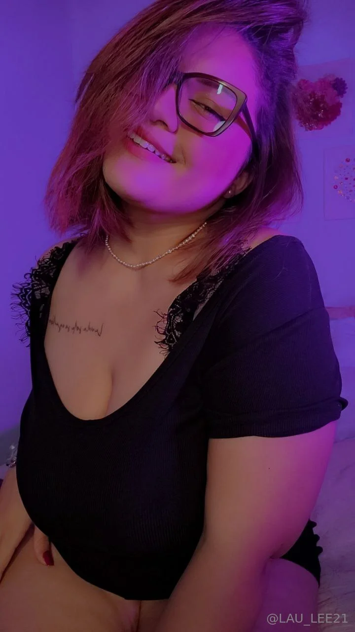 Lau Lee OnlyFans premium content 34 - lau_lee21 exclusive collection