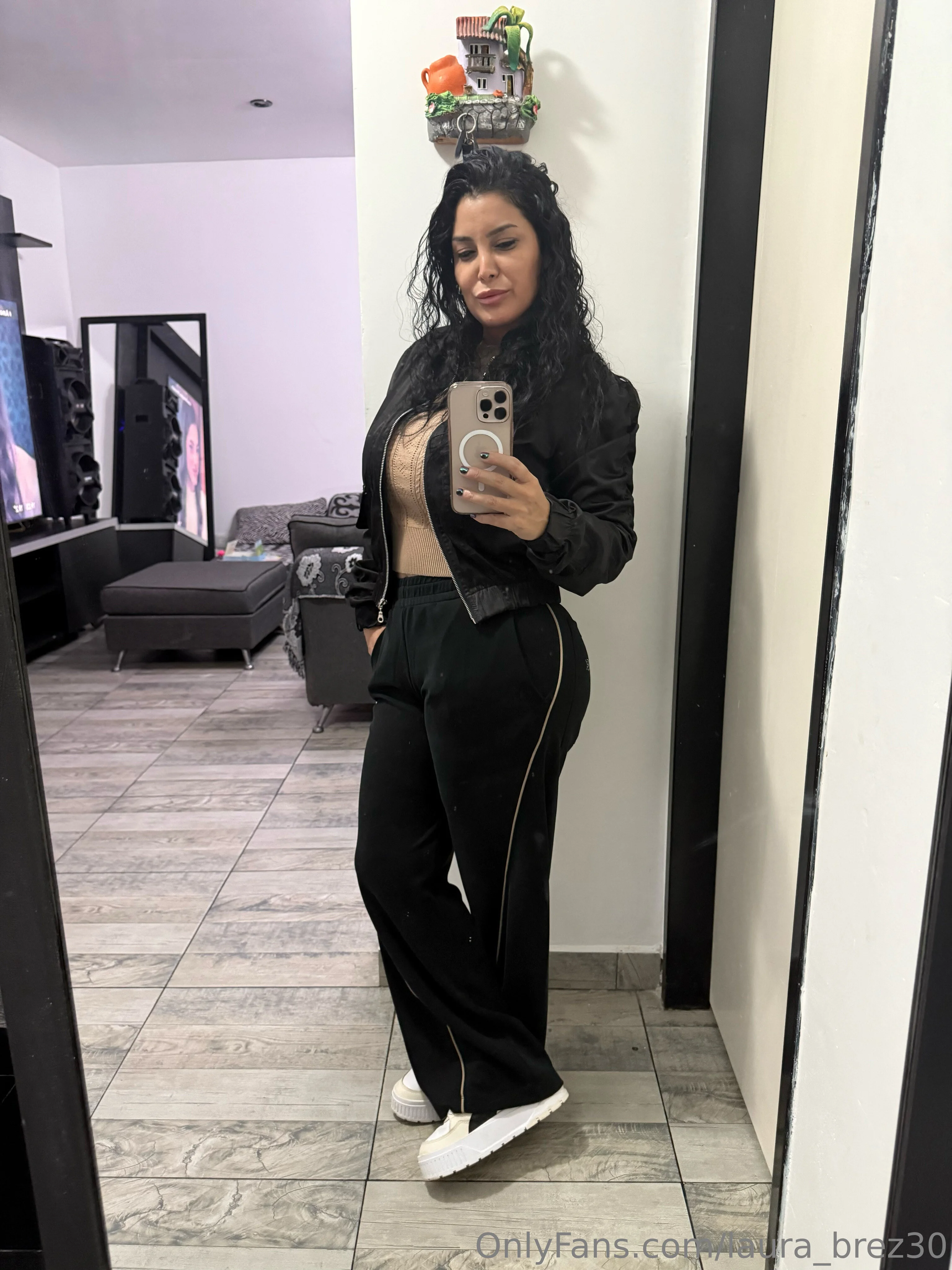 Laura Brez OnlyFans premium content 7 - laura_brez30 exclusive collection