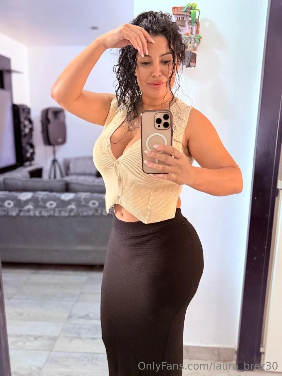 Laura Brez OnlyFans premium content 2 - laura_brez30 exclusive collection