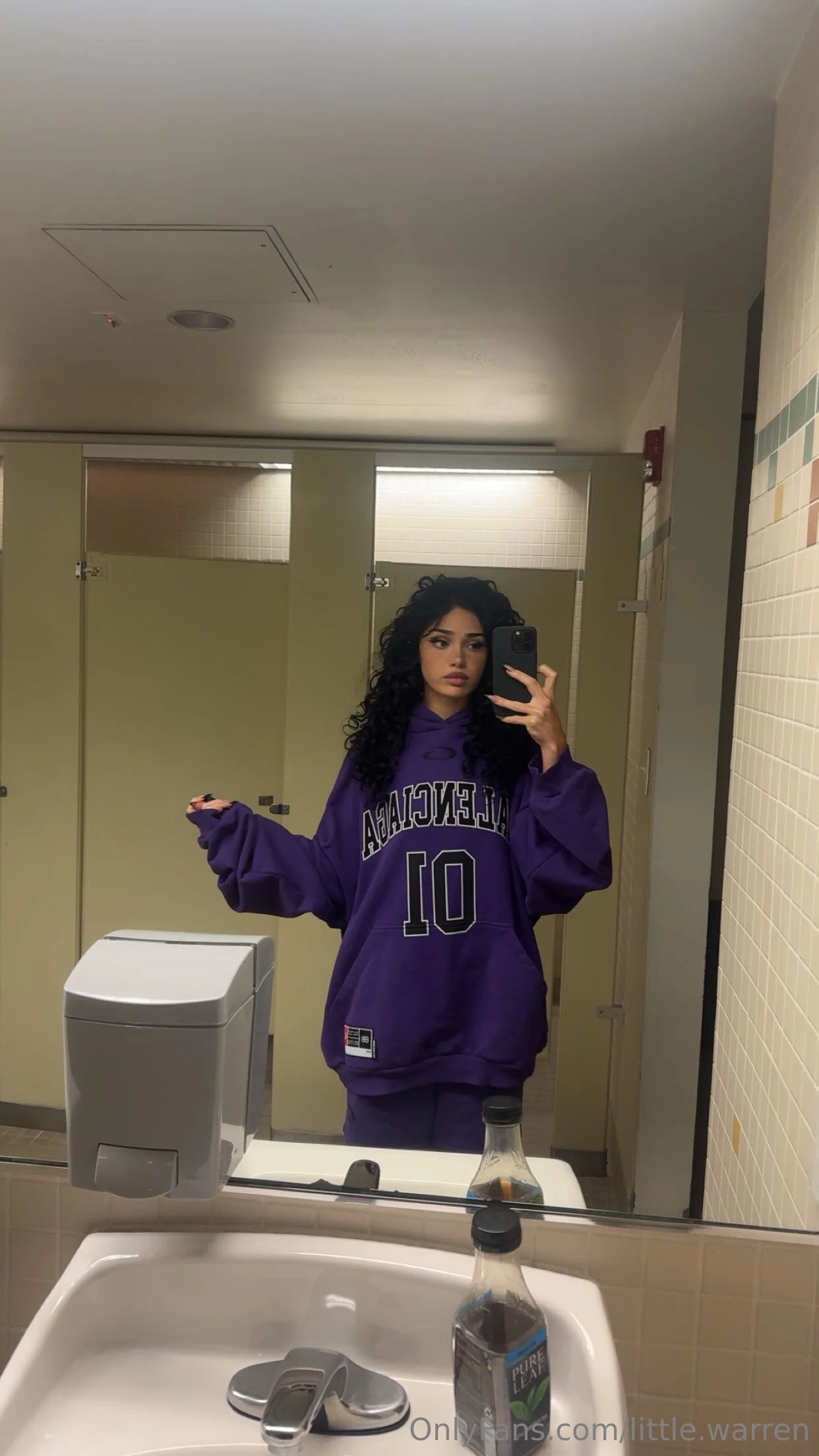 amelie warren OnlyFans premium content 16 - little.warren exclusive collection