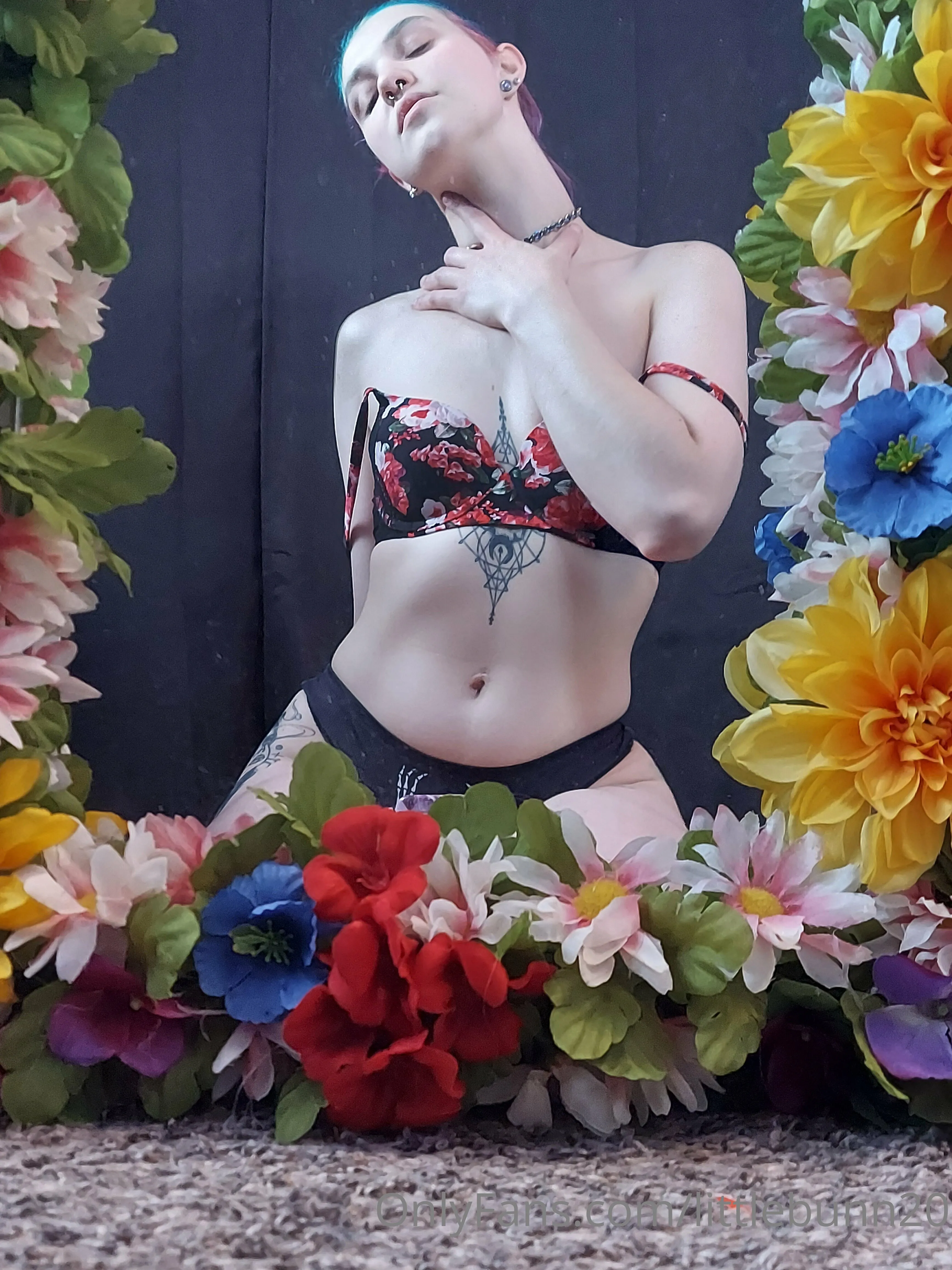 6'1 Amazon Princess💕🎀 OnlyFans premium content 17 - littlebunn20 exclusive collection