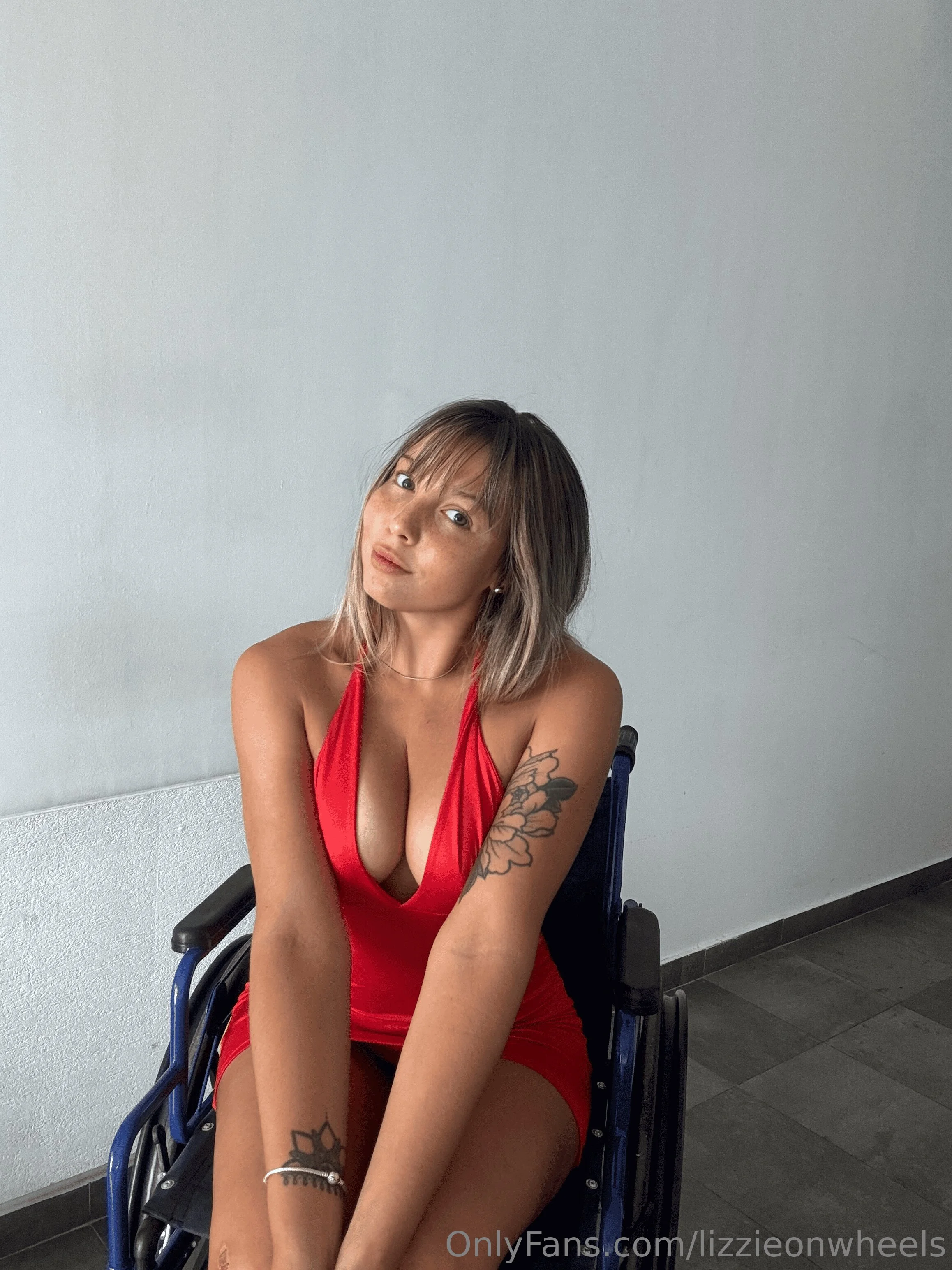 Lizzie ♿ OnlyFans premium content 17 - lizzieonwheels exclusive collection