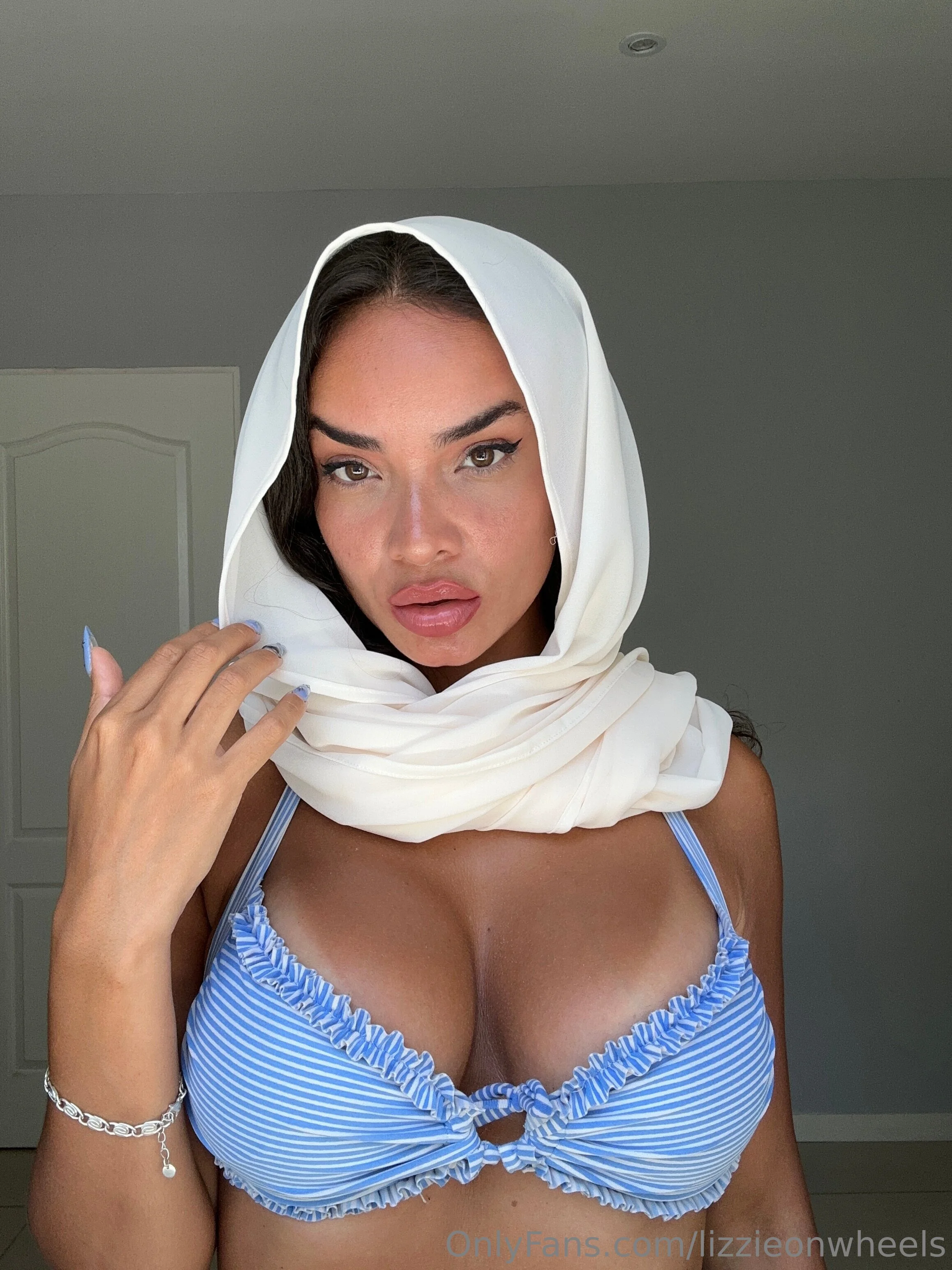 Lizzie ♿ OnlyFans premium content 15 - lizzieonwheels exclusive collection