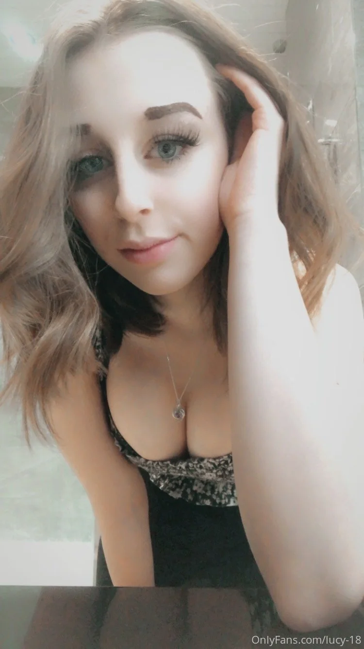Lucy OnlyFans premium content 1 - lucy-18 exclusive collection