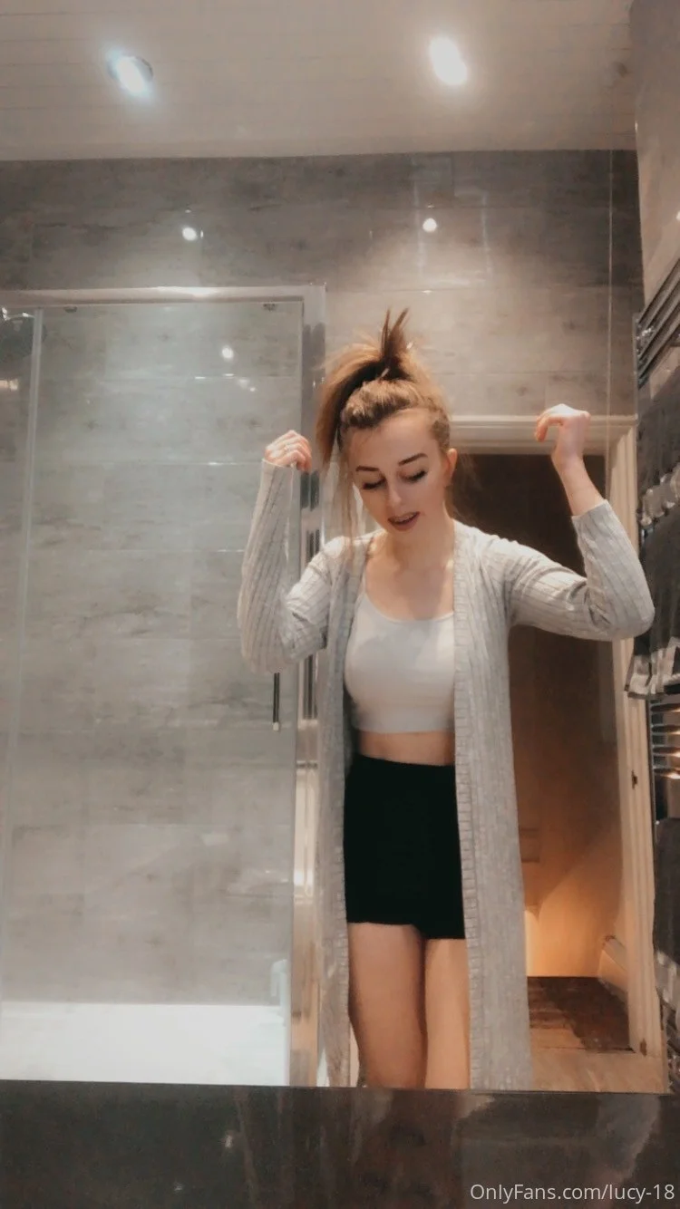 Lucy OnlyFans premium content 22 - lucy-18 exclusive collection
