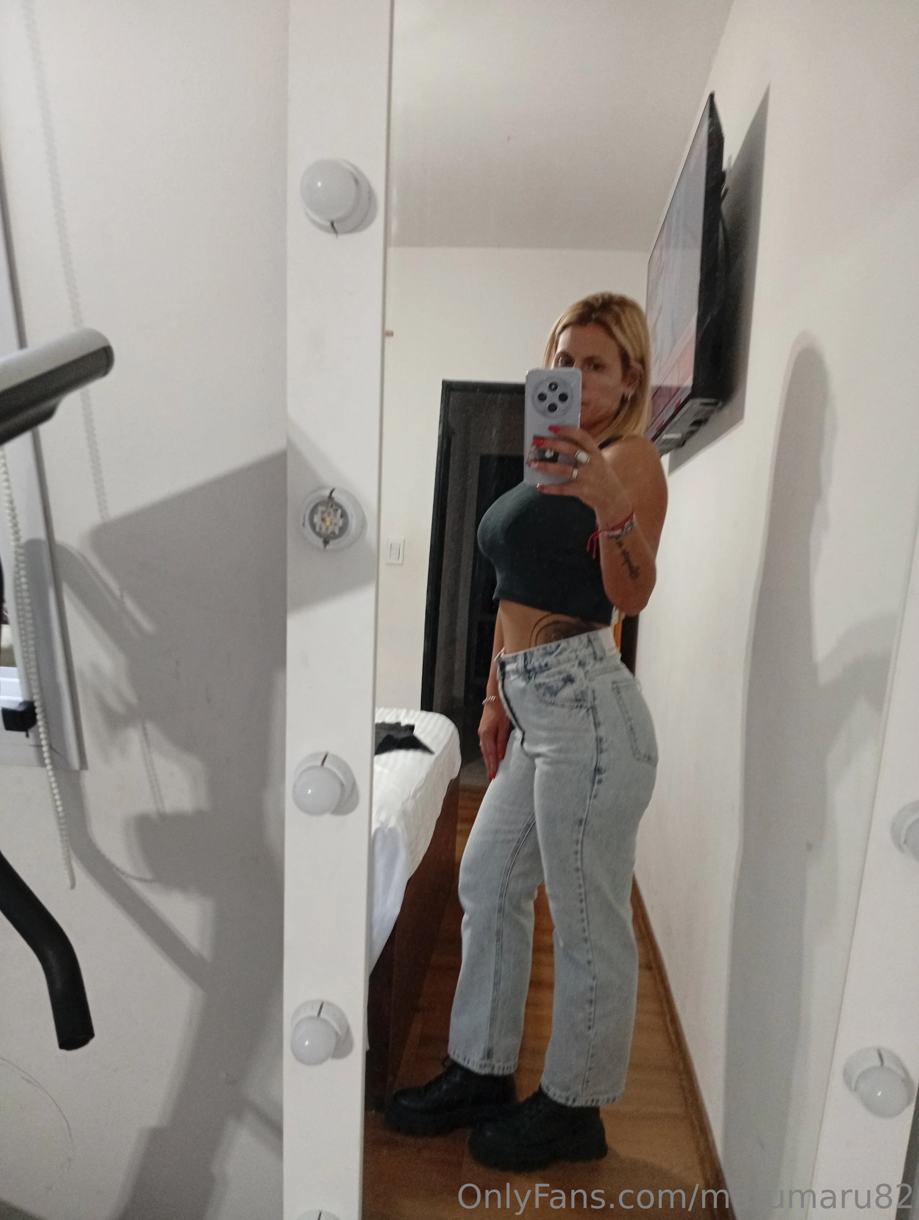 MARU OnlyFans premium content 4 - marumaru82 exclusive collection