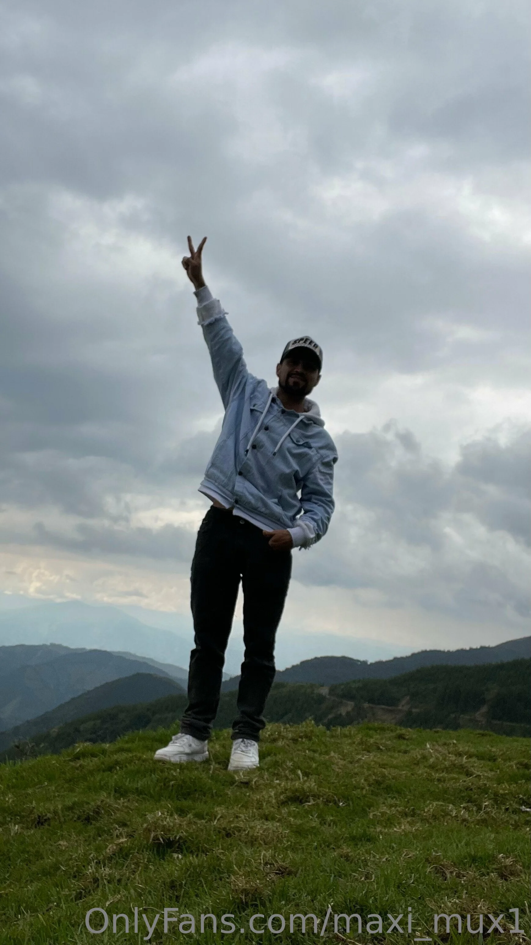 Maxi_Mux1 OnlyFans premium content 8 - maxi_mux1 exclusive collection