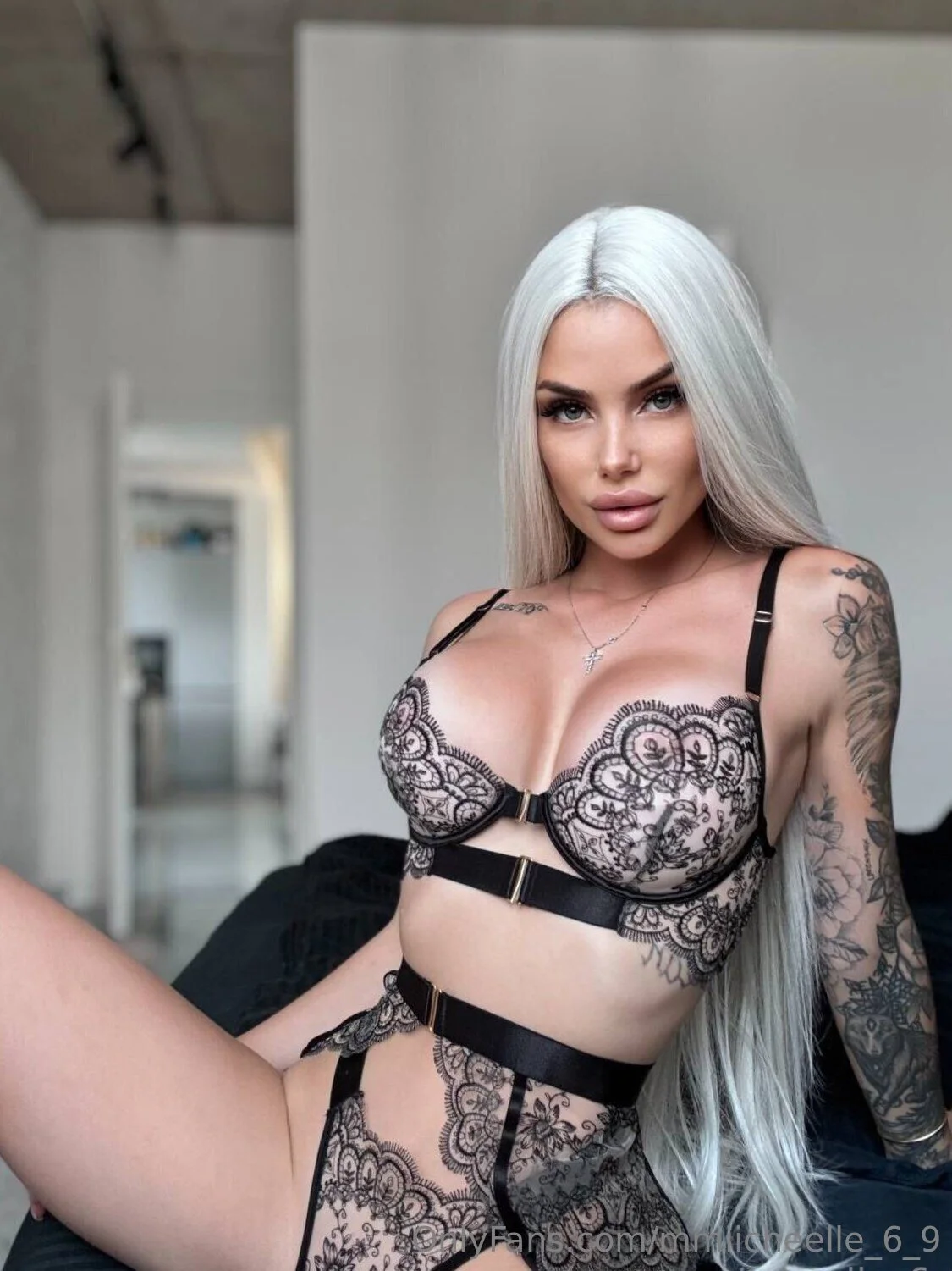 Micccheelle😈 OnlyFans premium content 10 - mmiicheelle_6_9 exclusive collection