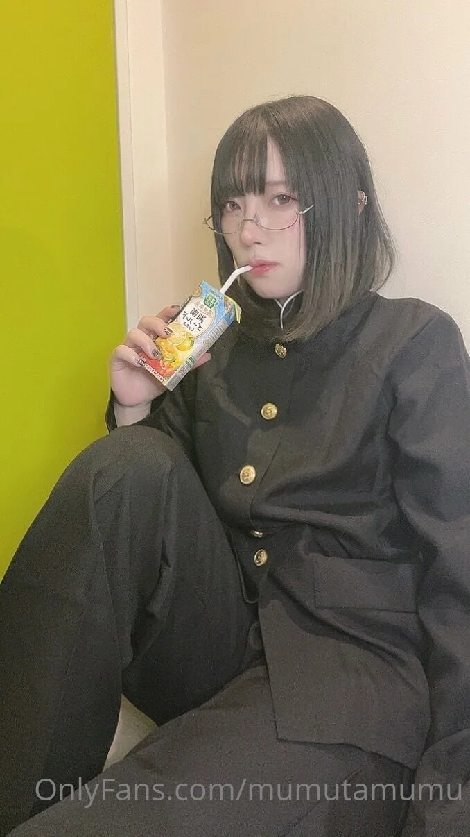 Mumuta - 無無田 OnlyFans premium content 2 - mumutamumu exclusive collection