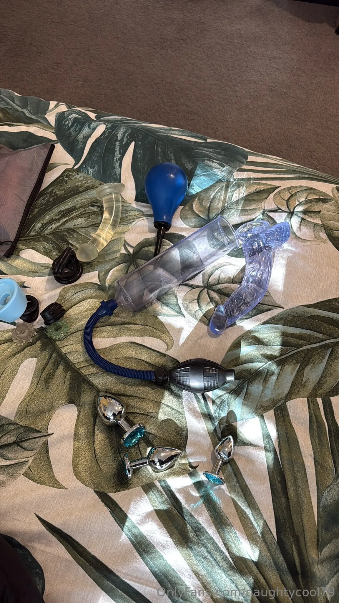 Thick8in OnlyFans premium content 15 - naughtycool79 exclusive collection