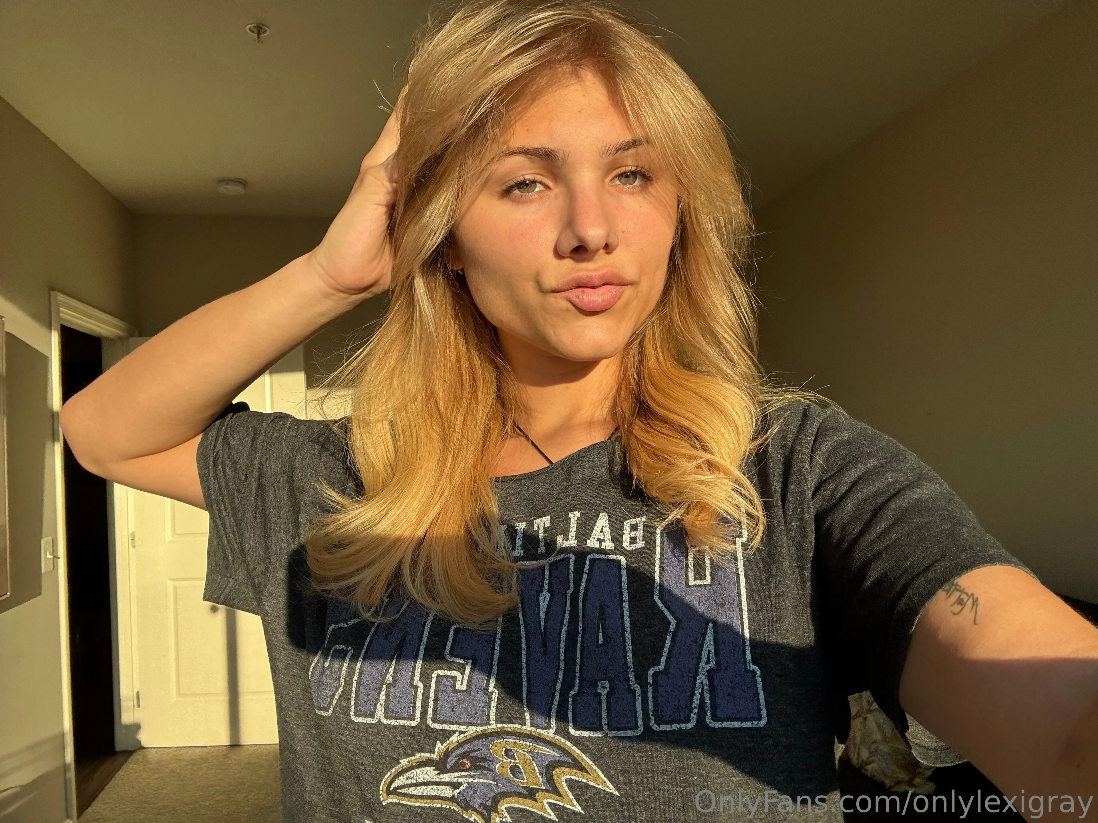 Lexi Gray🦋 OnlyFans premium content 9 - onlylexigray exclusive collection