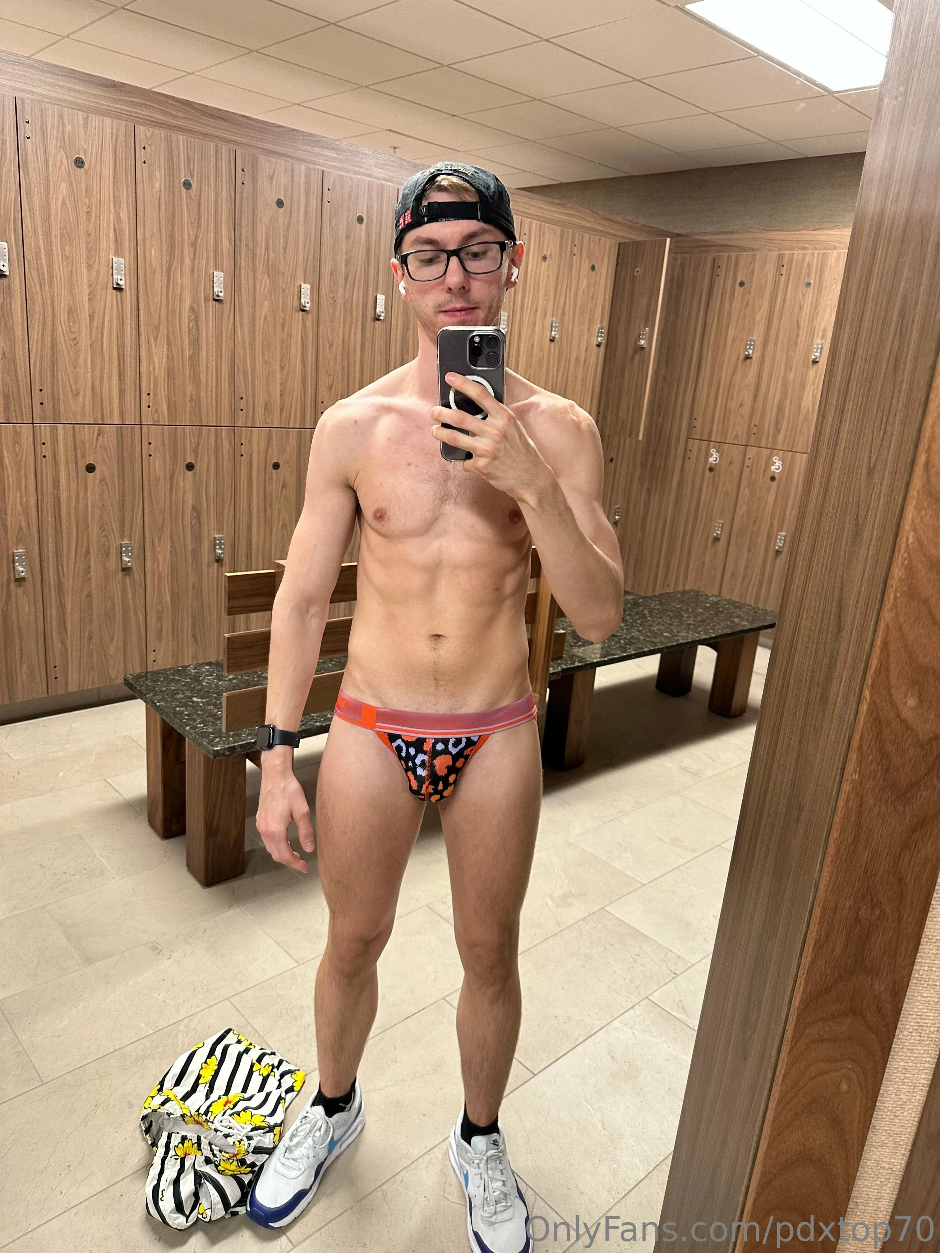 A OnlyFans premium content 16 - pdxtop70 exclusive collection