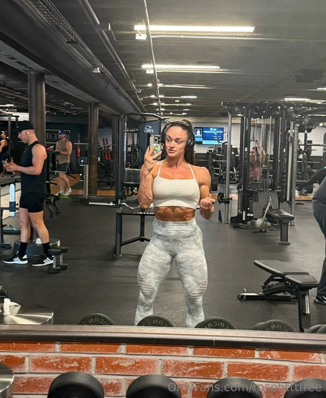 Rose Fit💗 (VIP Page - @rose.fittt) OnlyFans premium content 19 - rosefitttfree exclusive collection