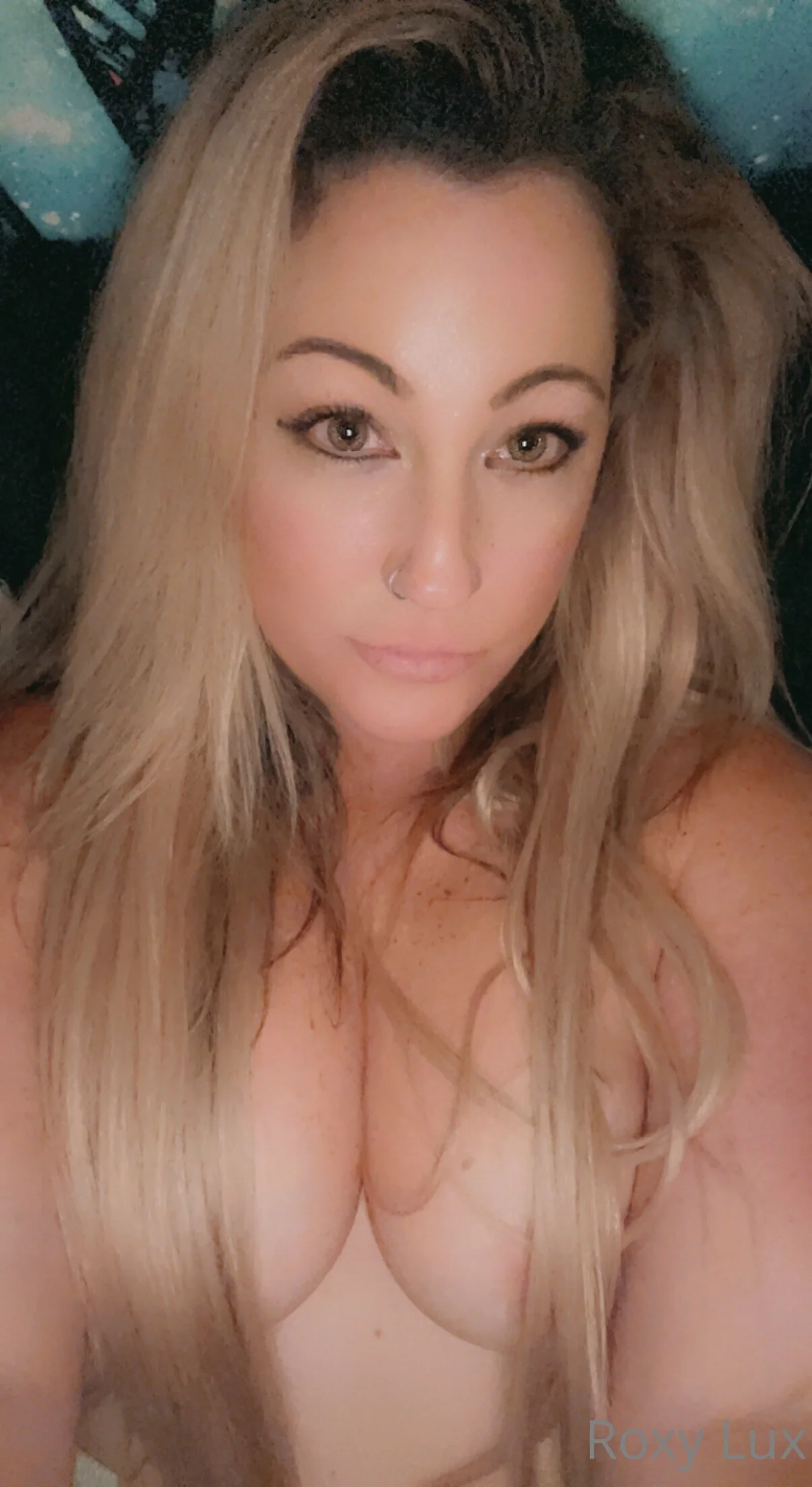 Roxy OnlyFans premium content 23 - roxy_lux exclusive collection