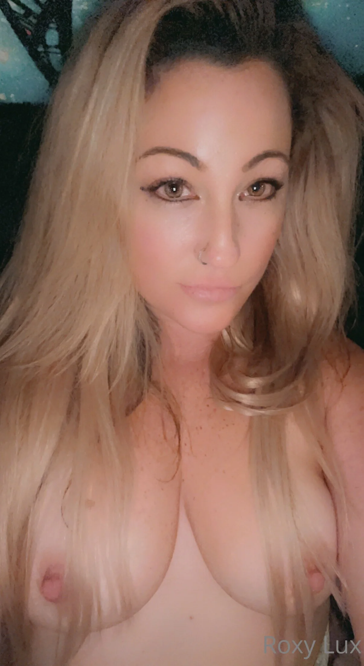 Roxy OnlyFans premium content 22 - roxy_lux exclusive collection