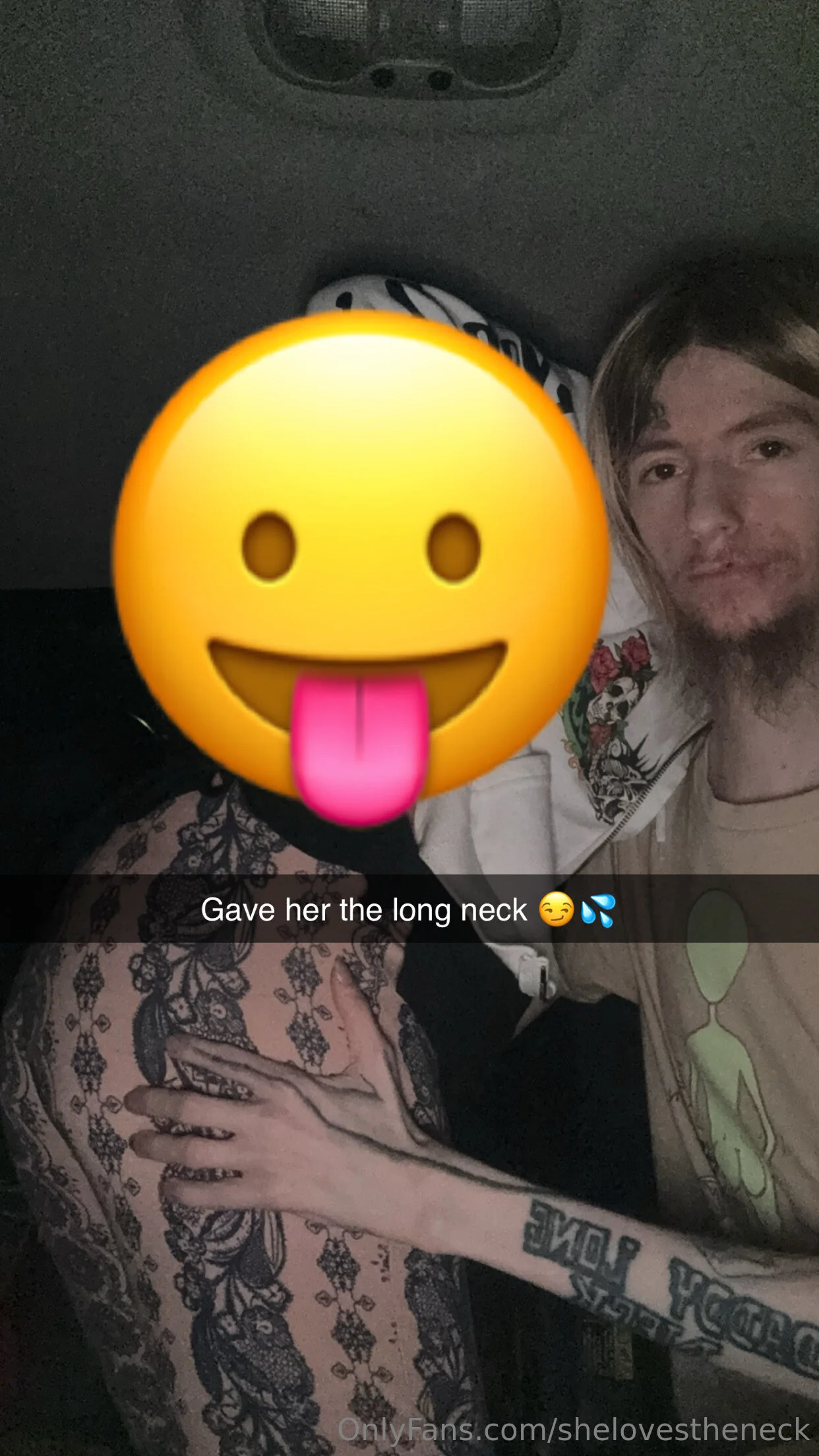 Long Neck OnlyFans premium content 2 - shelovestheneck exclusive collection