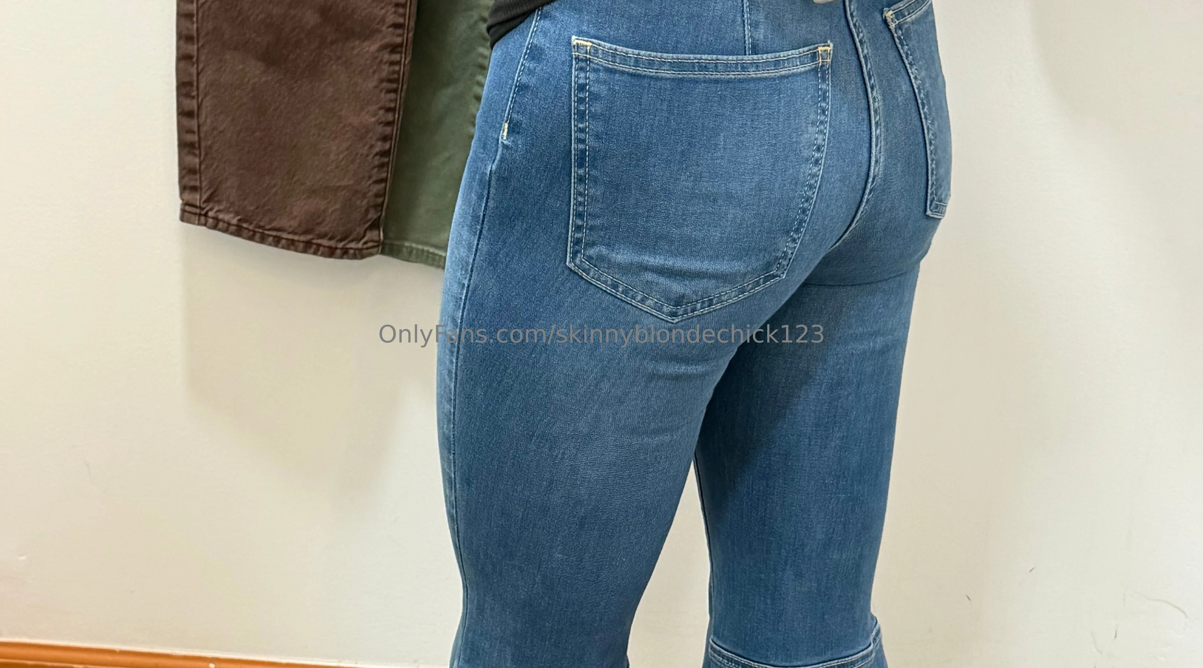 Sofia <3 OnlyFans premium content 3 - skinnyblondechick123 exclusive collection