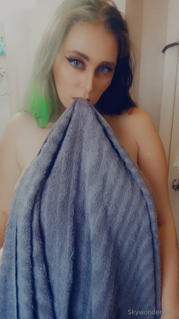 Sky Wonderland🍑💋🥵 OnlyFans premium content 3 - skywonderland exclusive collection