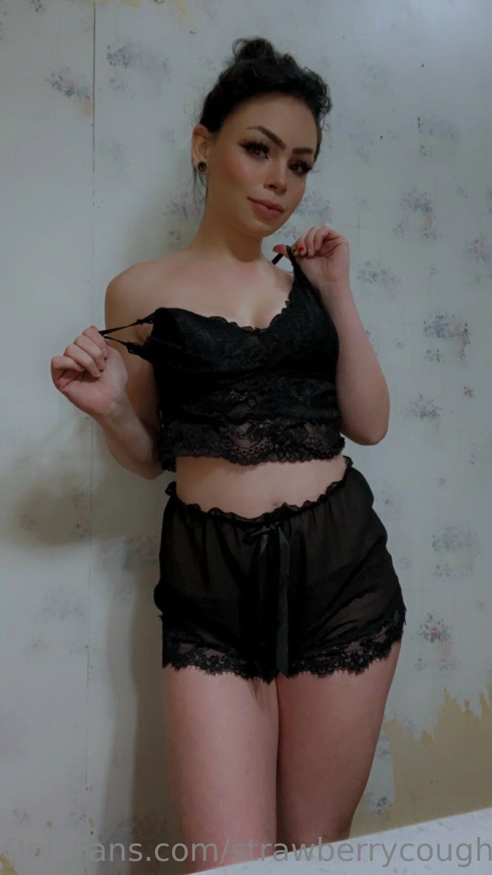 Strawberry cough OnlyFans premium content 32 - strawberrycough42 exclusive collection