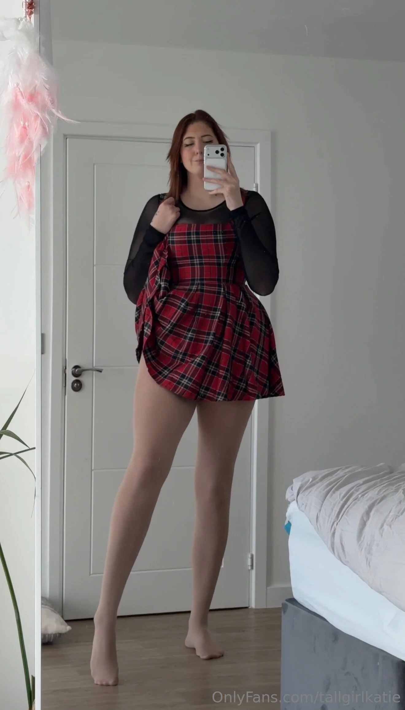 Tall Girl Katie OnlyFans premium content 52 - tallgirlkatie exclusive collection