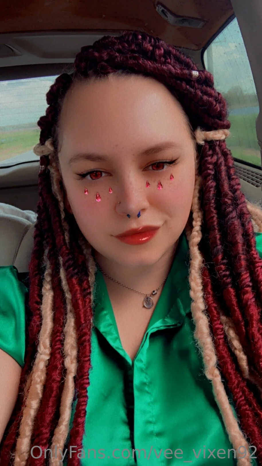 Vee OnlyFans premium content 18 - vee_vixen92 exclusive collection